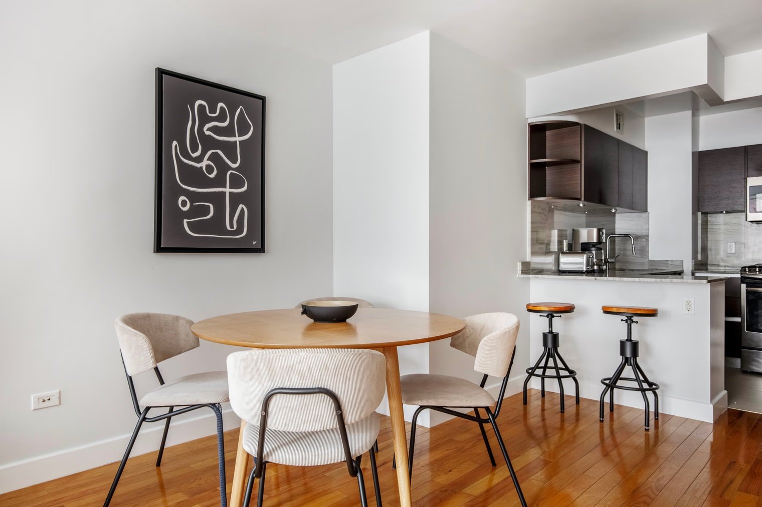 the-lenox-residence-2bed-5.jpeg