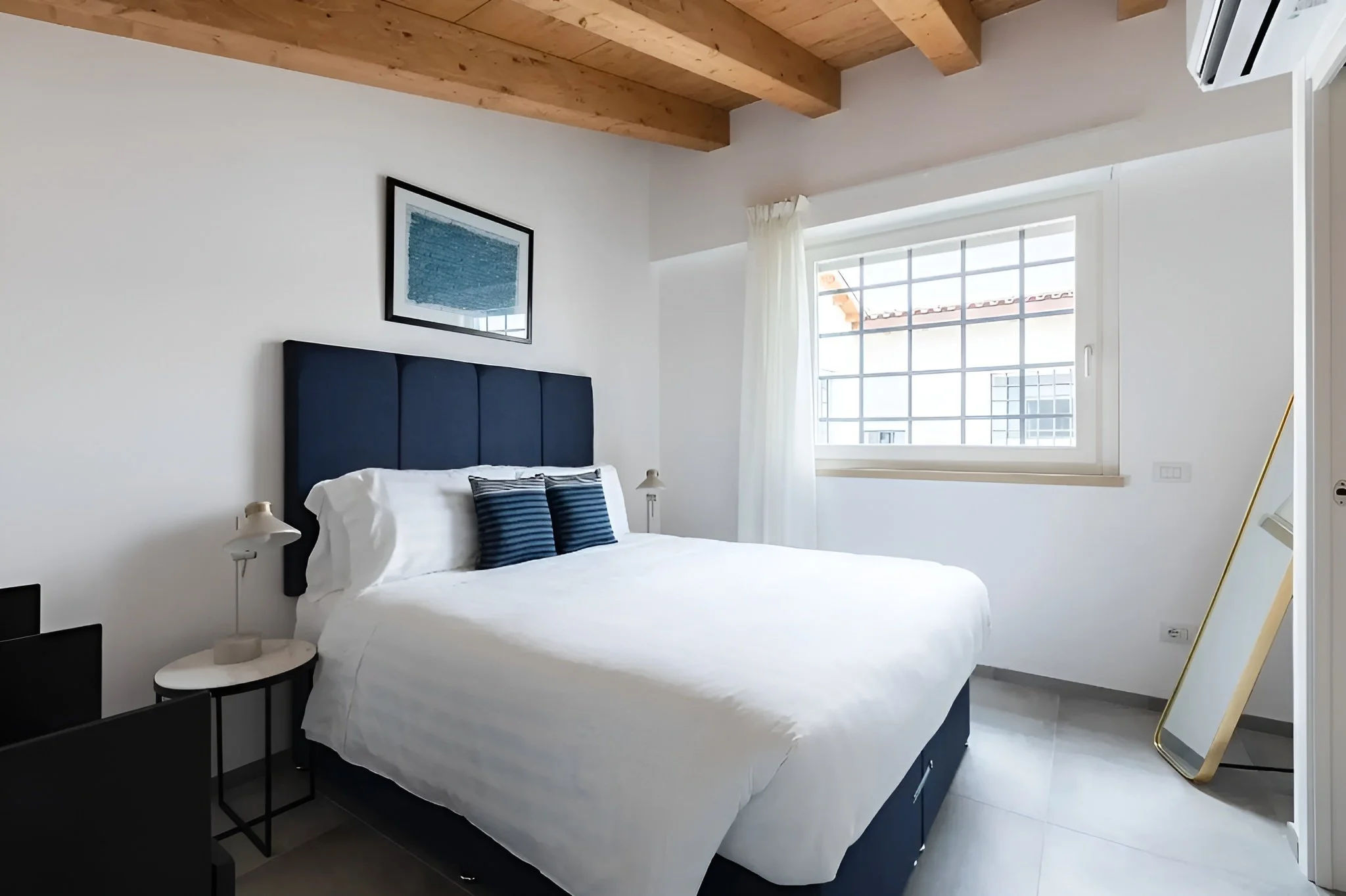 the-reti-collection-bedroom 3.webp