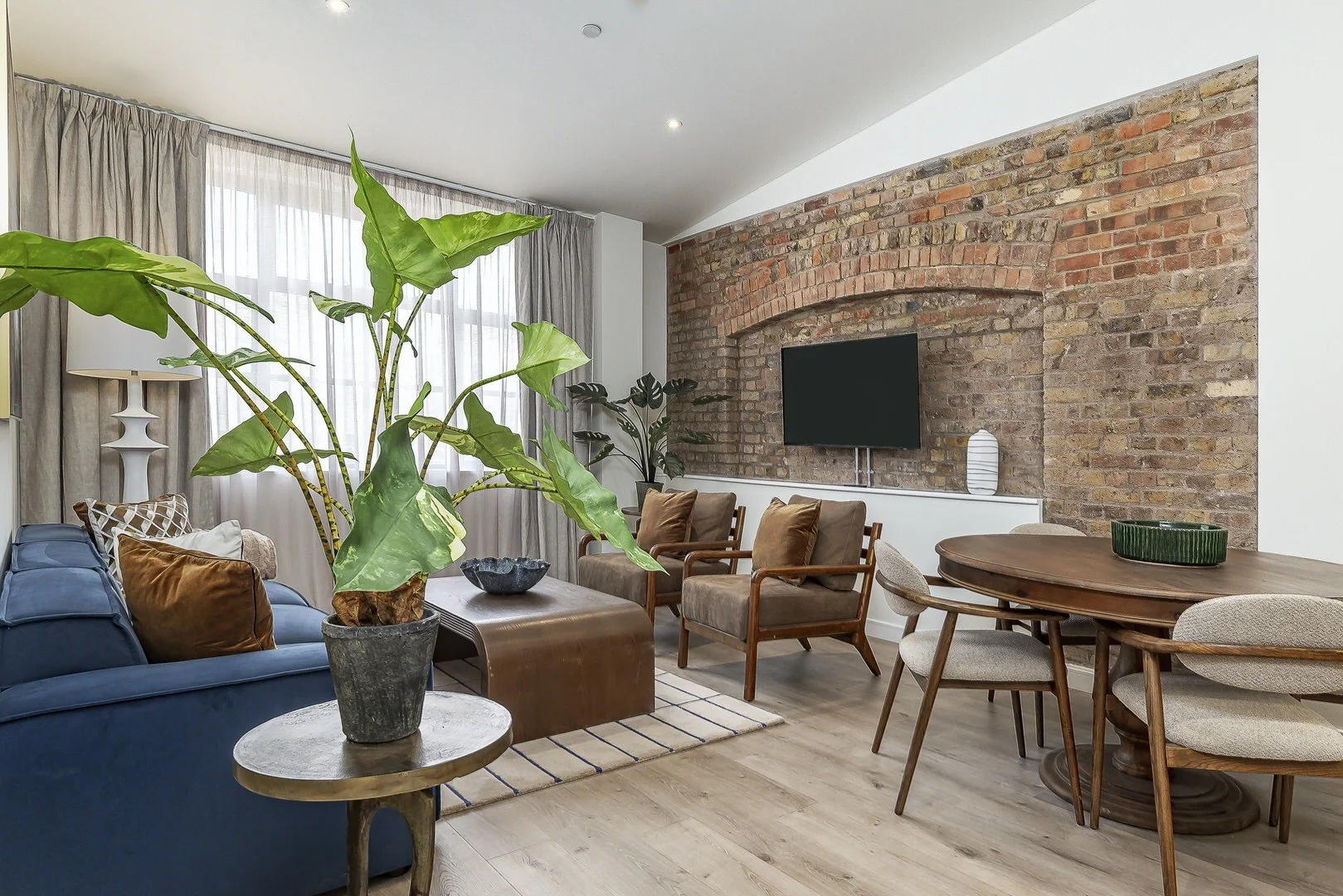 whitecross-collection-2bed-7.jpg