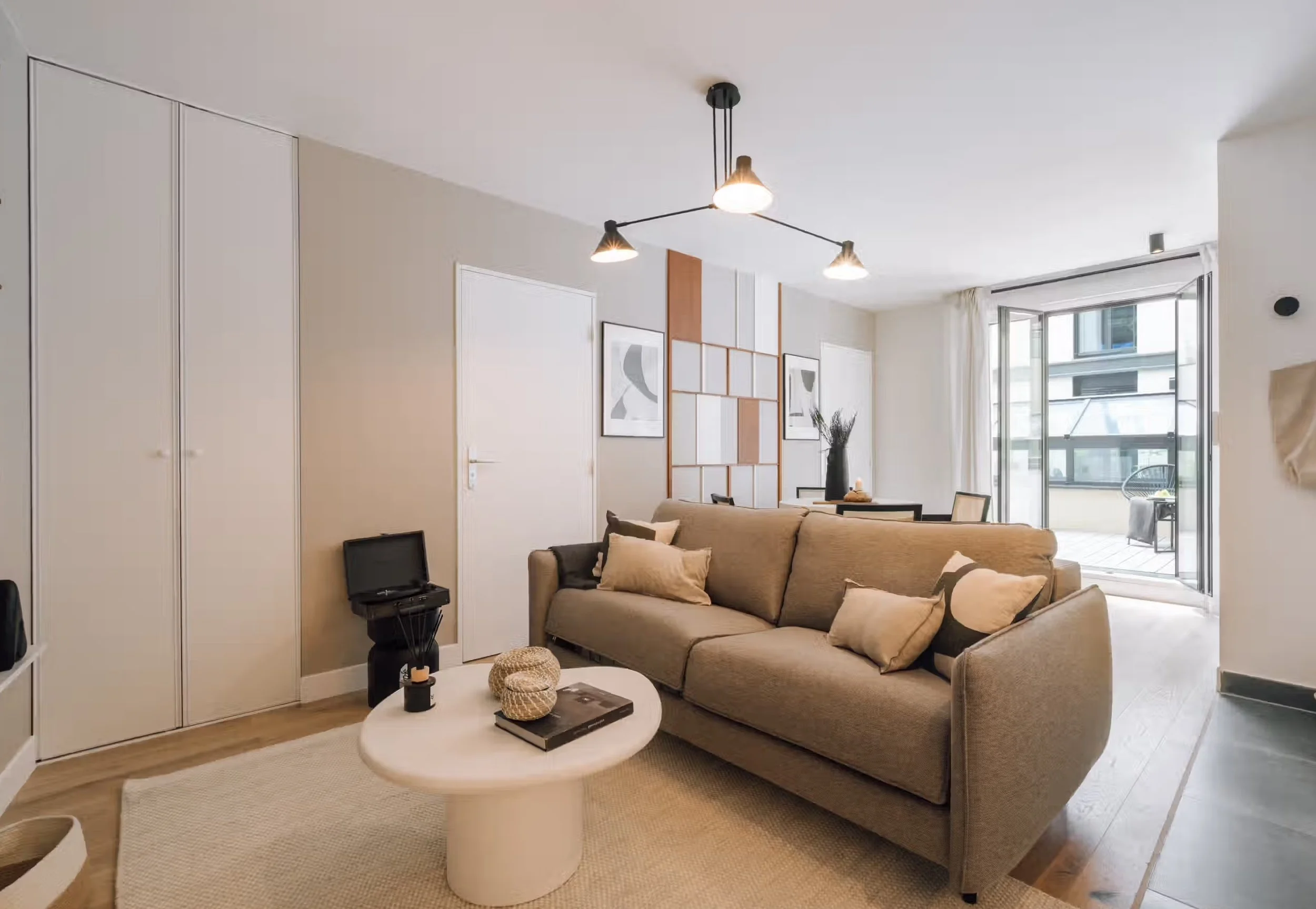 the-charonne-suites-1 bed-4.jpeg