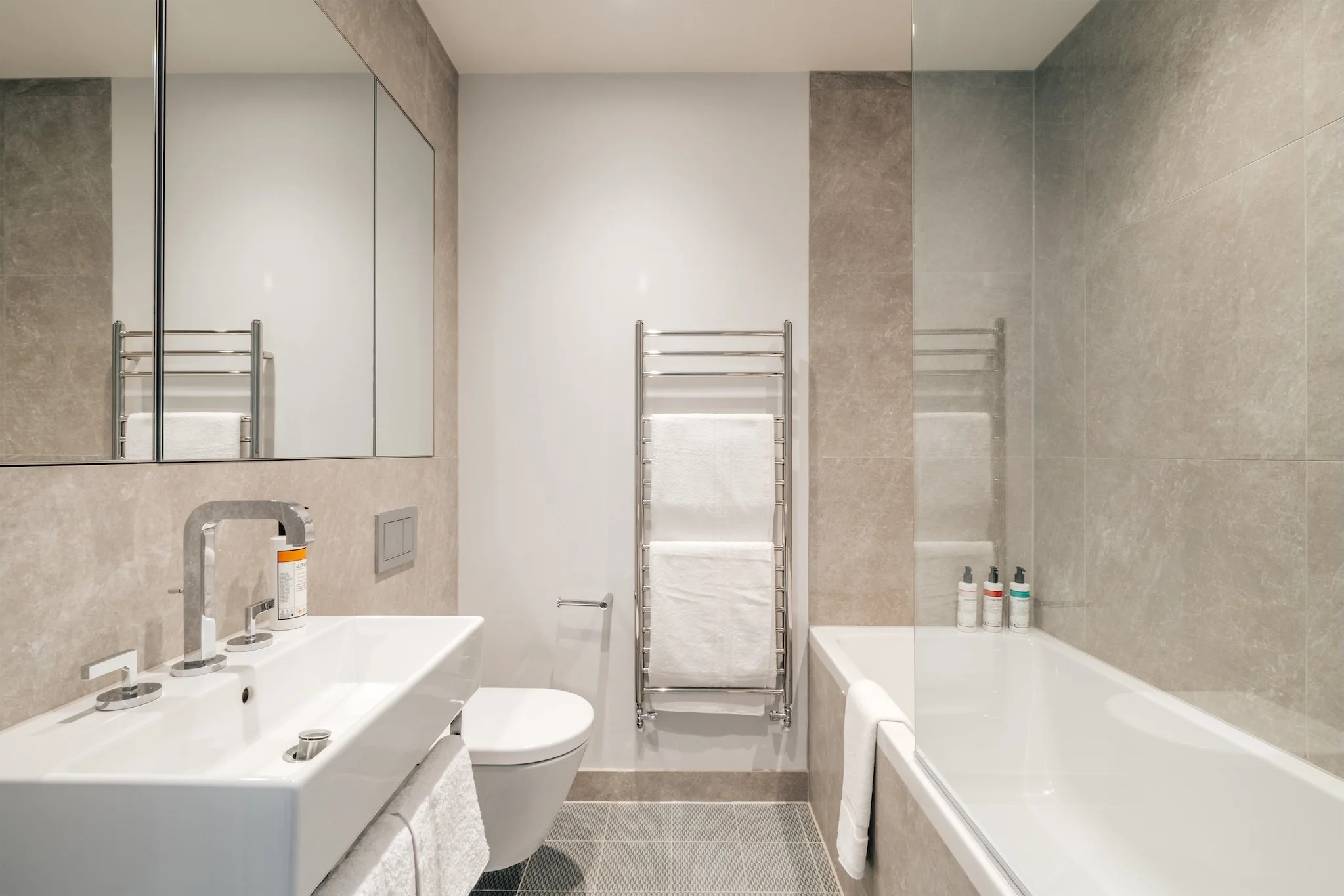the-sloane-sq-gem-2 bed - 6.jpg