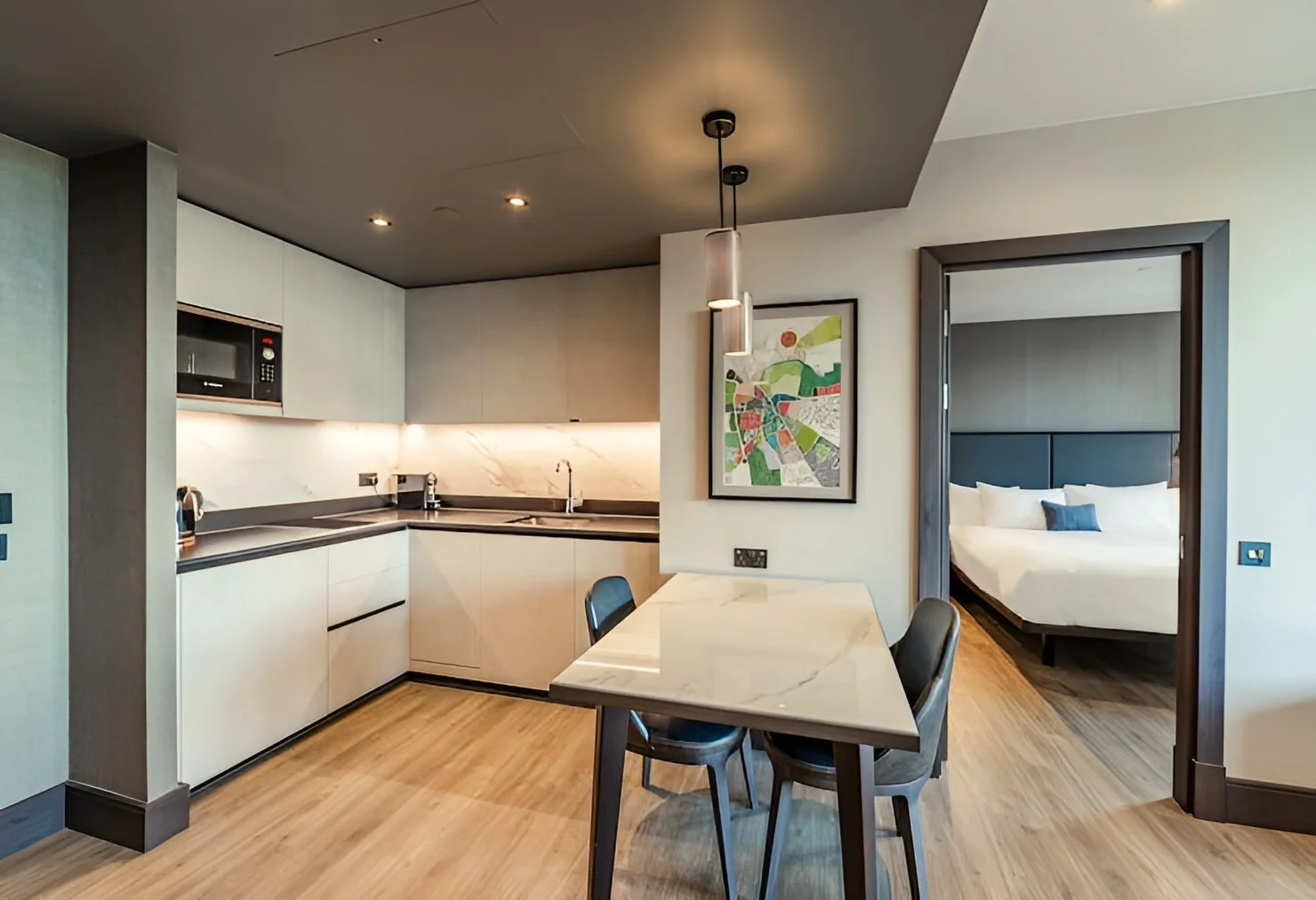 cambridge-suites-2 bed -6.jpg