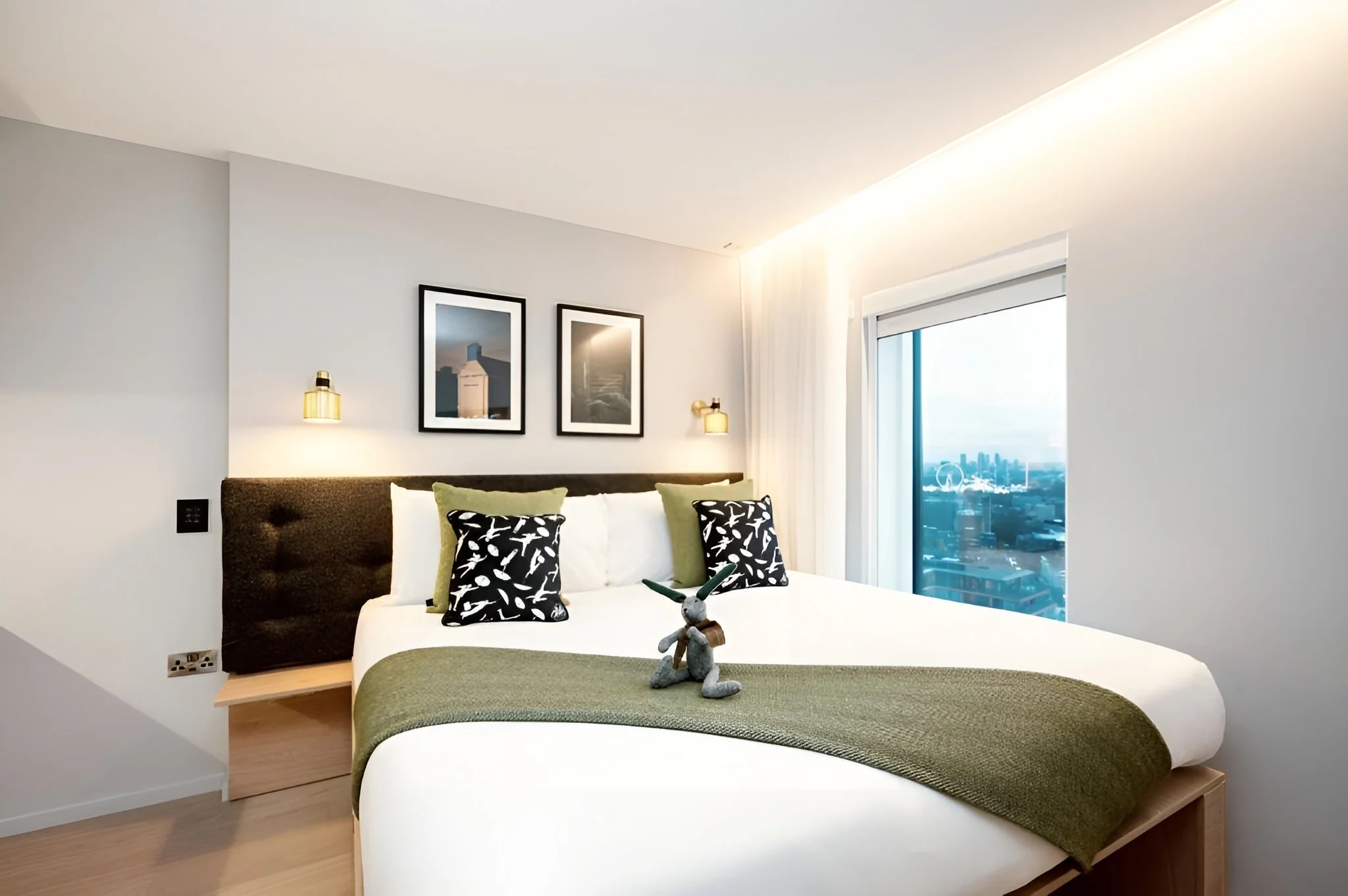 merchant-wharfside-deluxe-studio-10.jpg