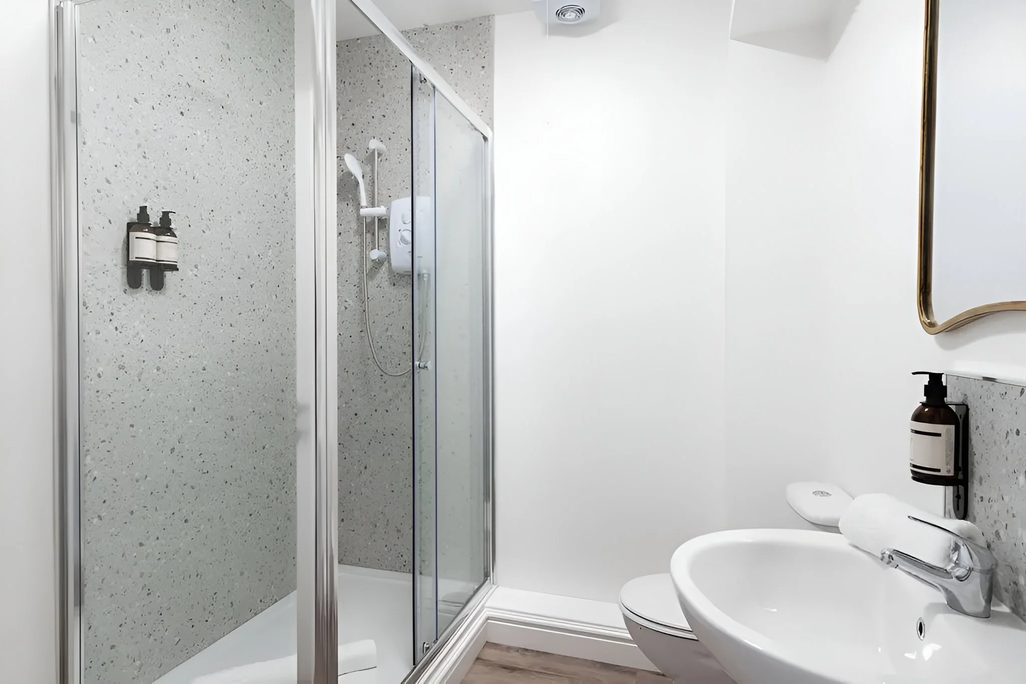 hill-house-suites-1 bed-10.webp