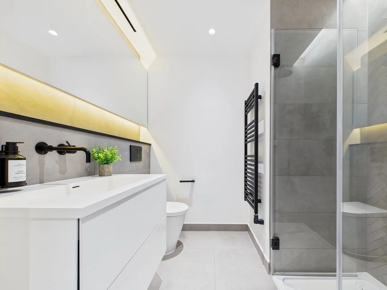 the-crossbones-collection-2 bed- 4.jpg