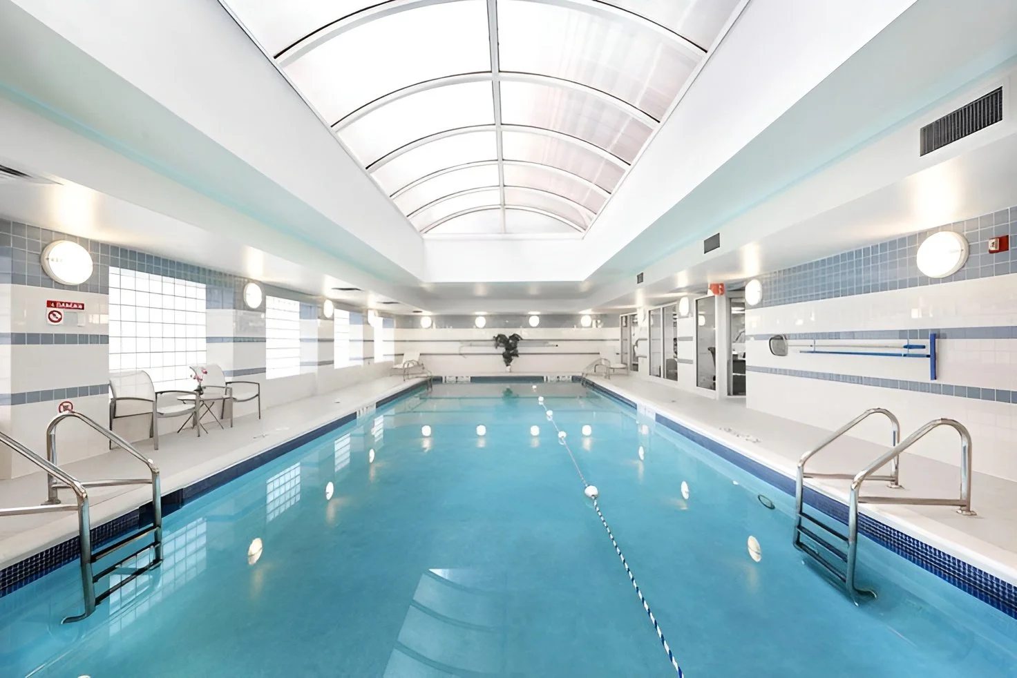 the-midtown-57th-indoor-pool.jpg