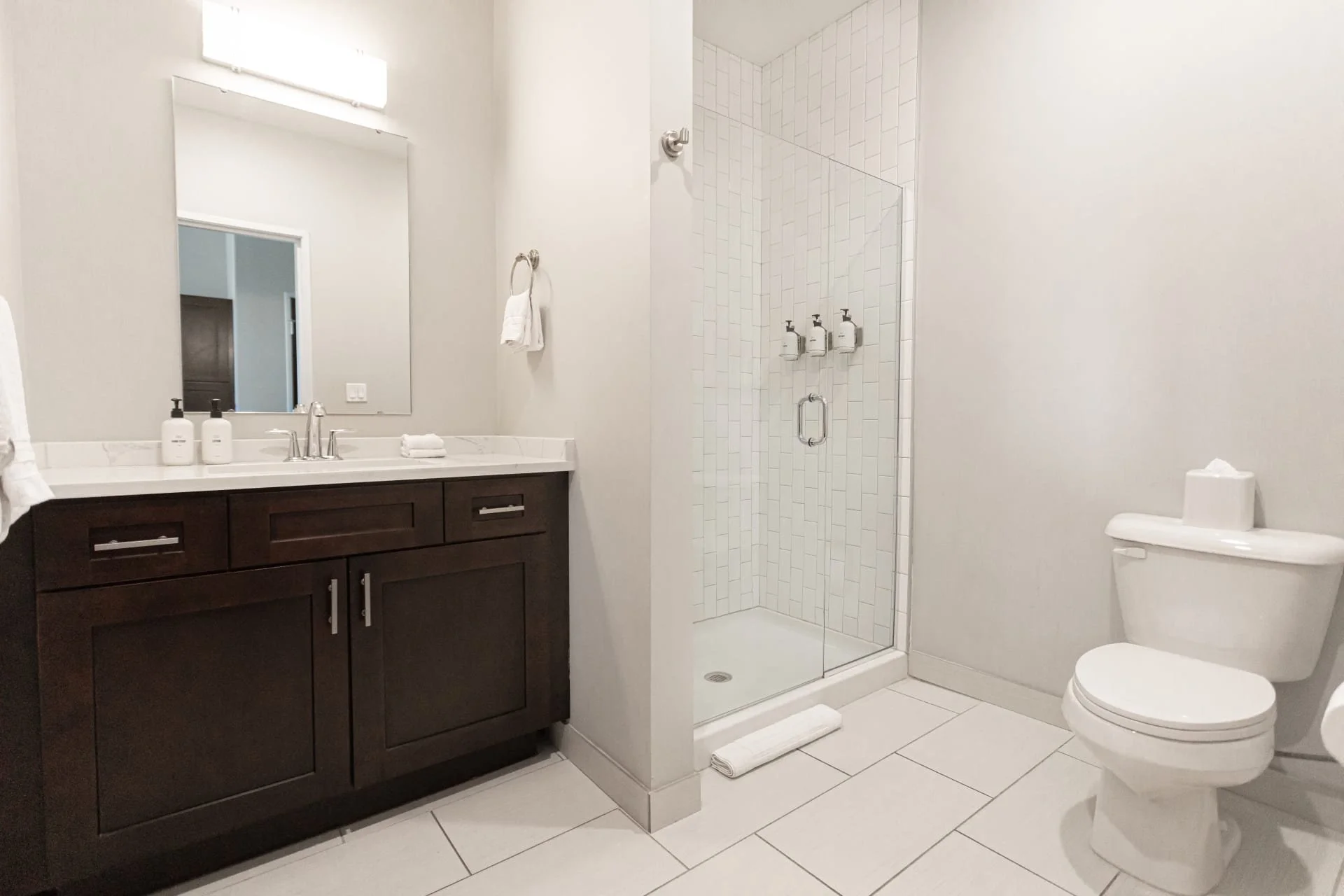 the-detroit-gem- 2 bed-1.jpg