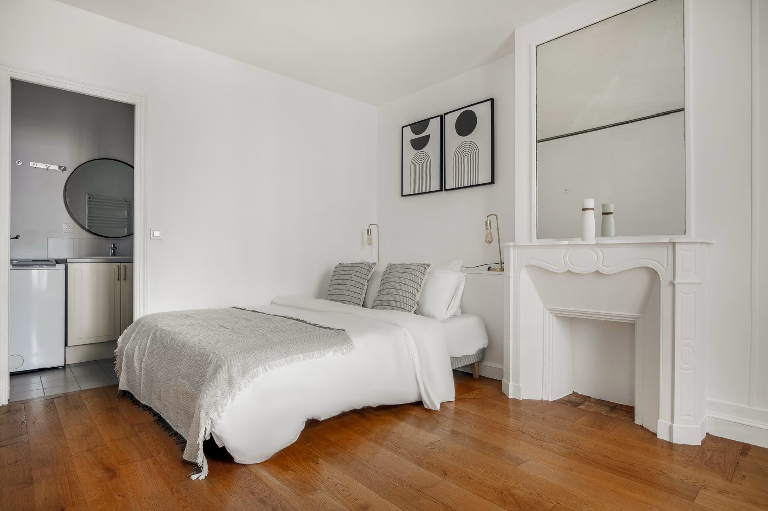 louvre-quarters-1bed- (3).jpg