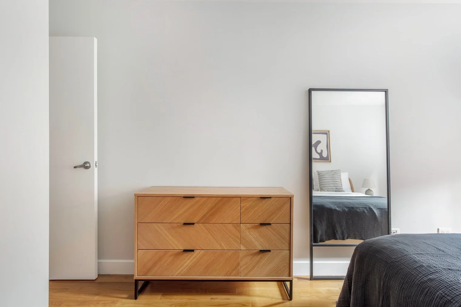 the-lenox-residence-2bed-14.jpeg