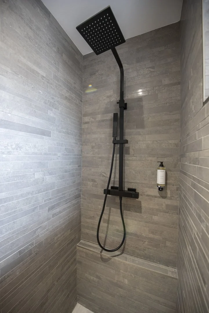 byron-residences-2bed-apt1-7.jpg
