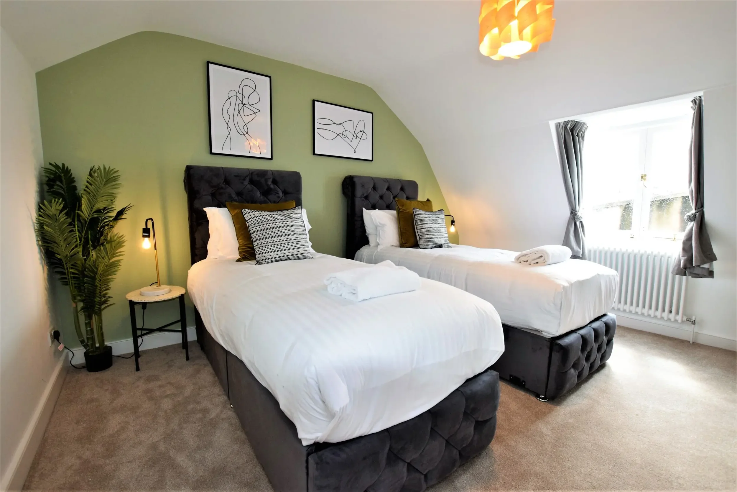 the-meridian-corner-2 bed-2.webp