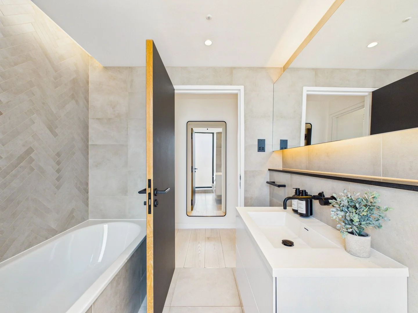 crossbones-collection-3bed-1.jpg