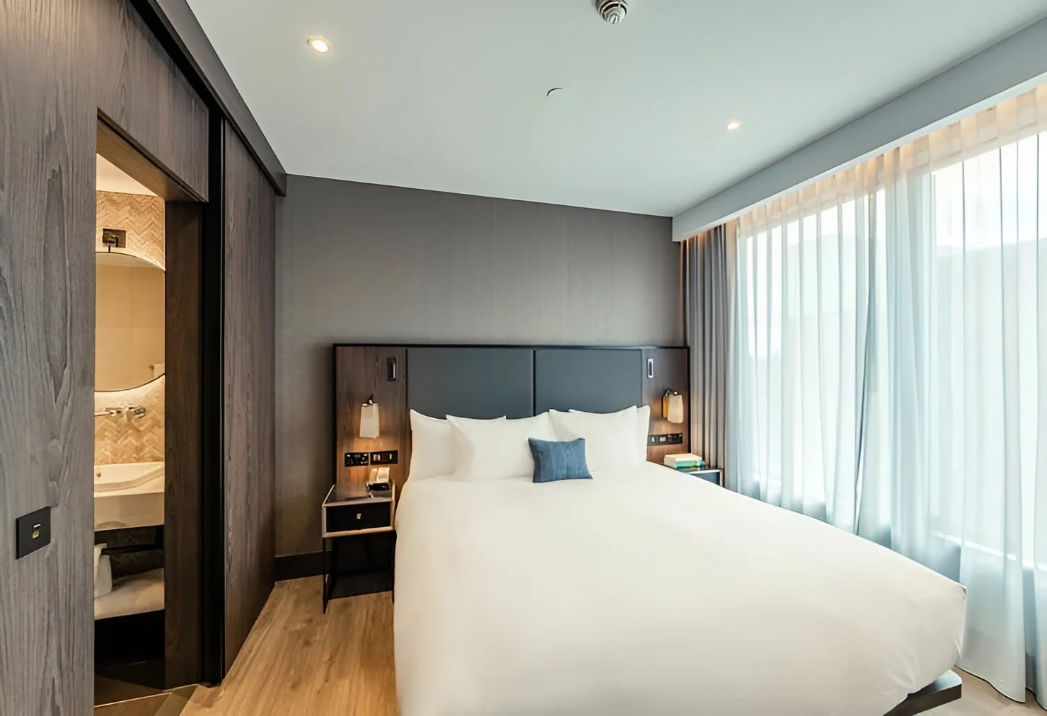 cambridge-suites-1 bed -5.jpg