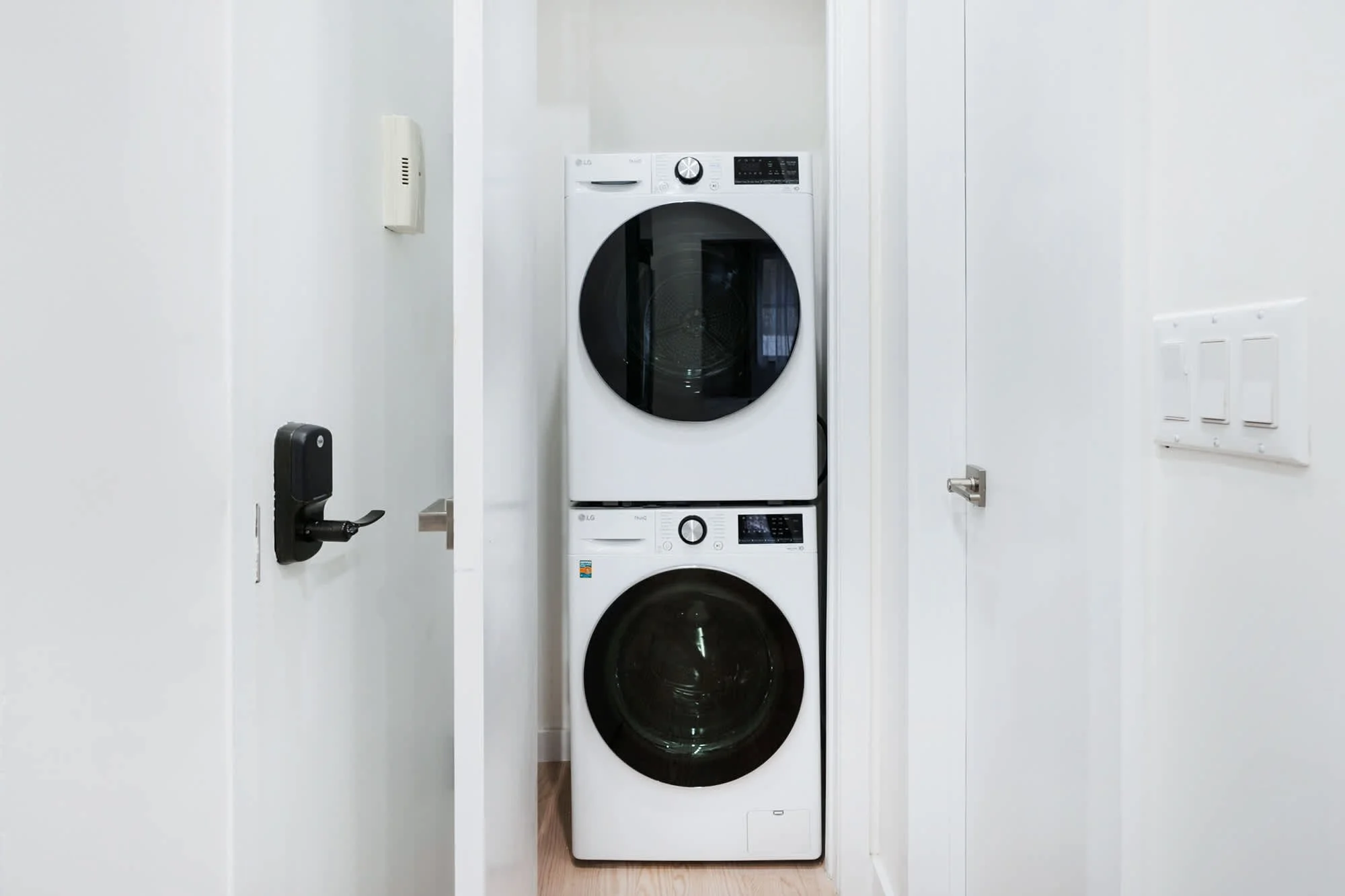 the-gramercy-suites-1 bed -7.jpg