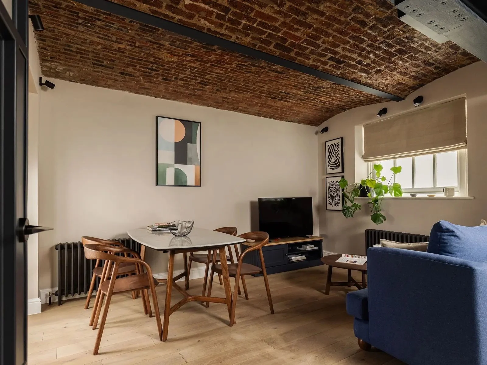 kensington-palace-quarters-2bed-9.jpeg