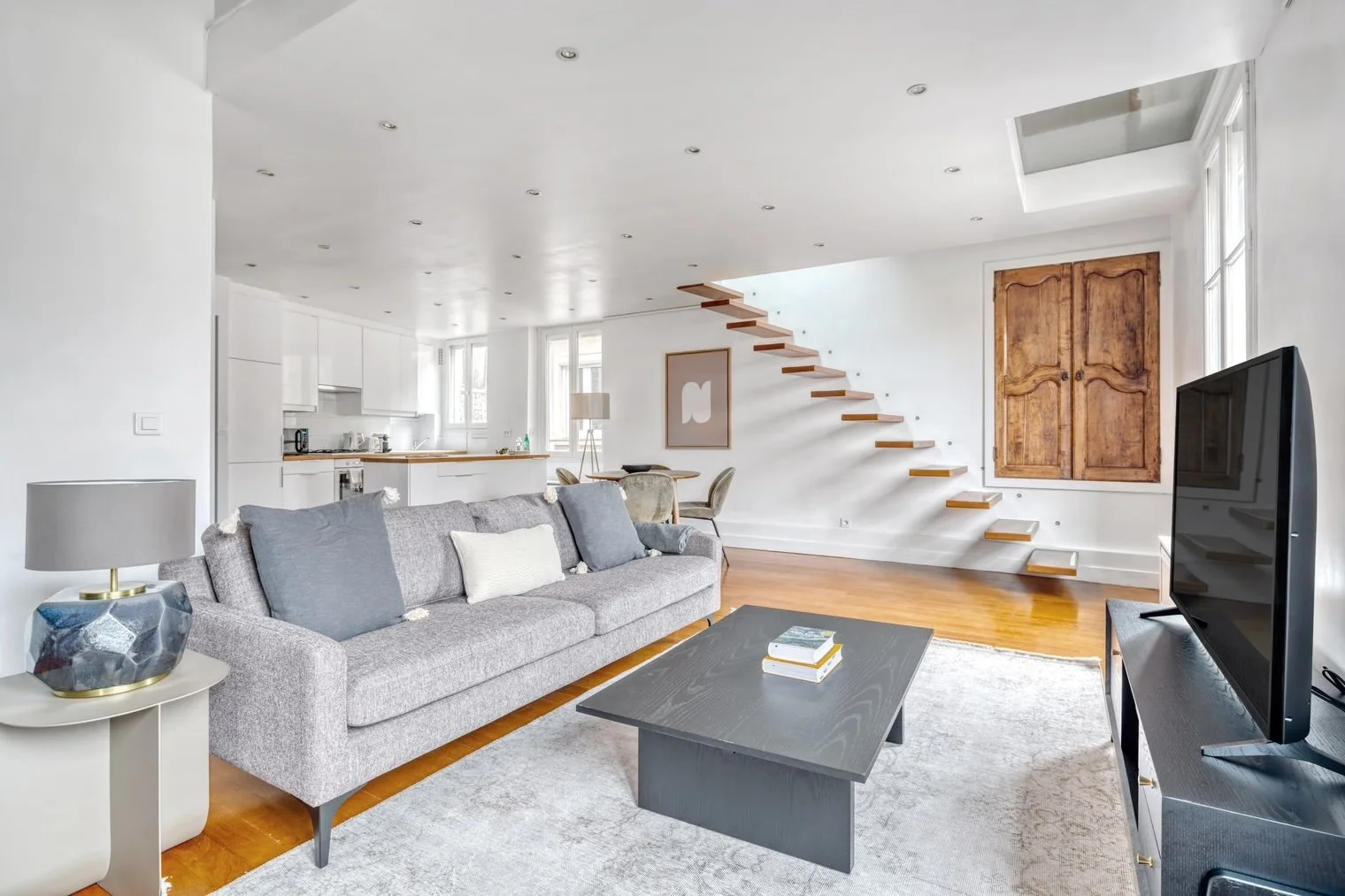 maubourg-living-2-1bed-2.jpeg