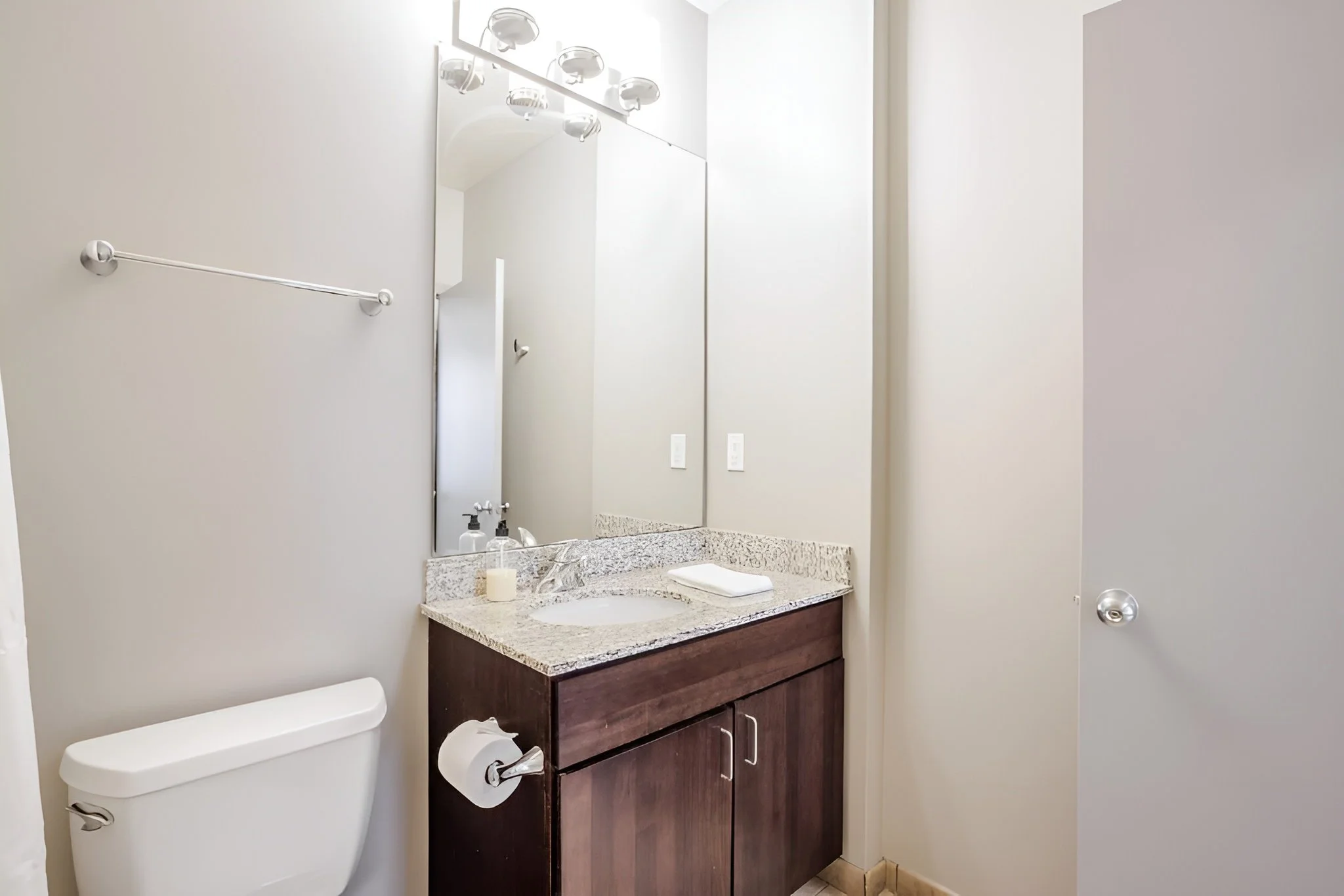 queen-city-residences-2 bed -7.jpg