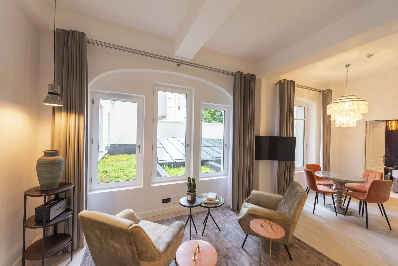 byron-residences-1bed-large-3.jpg