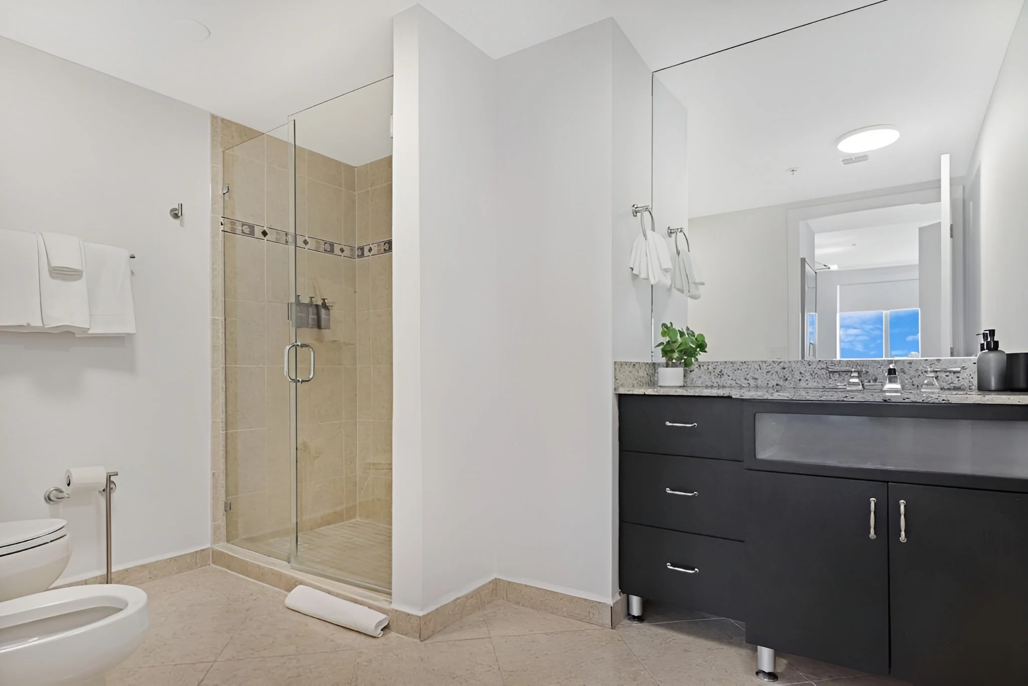 atlantic-blvd-suites-3 bed-2.jpg