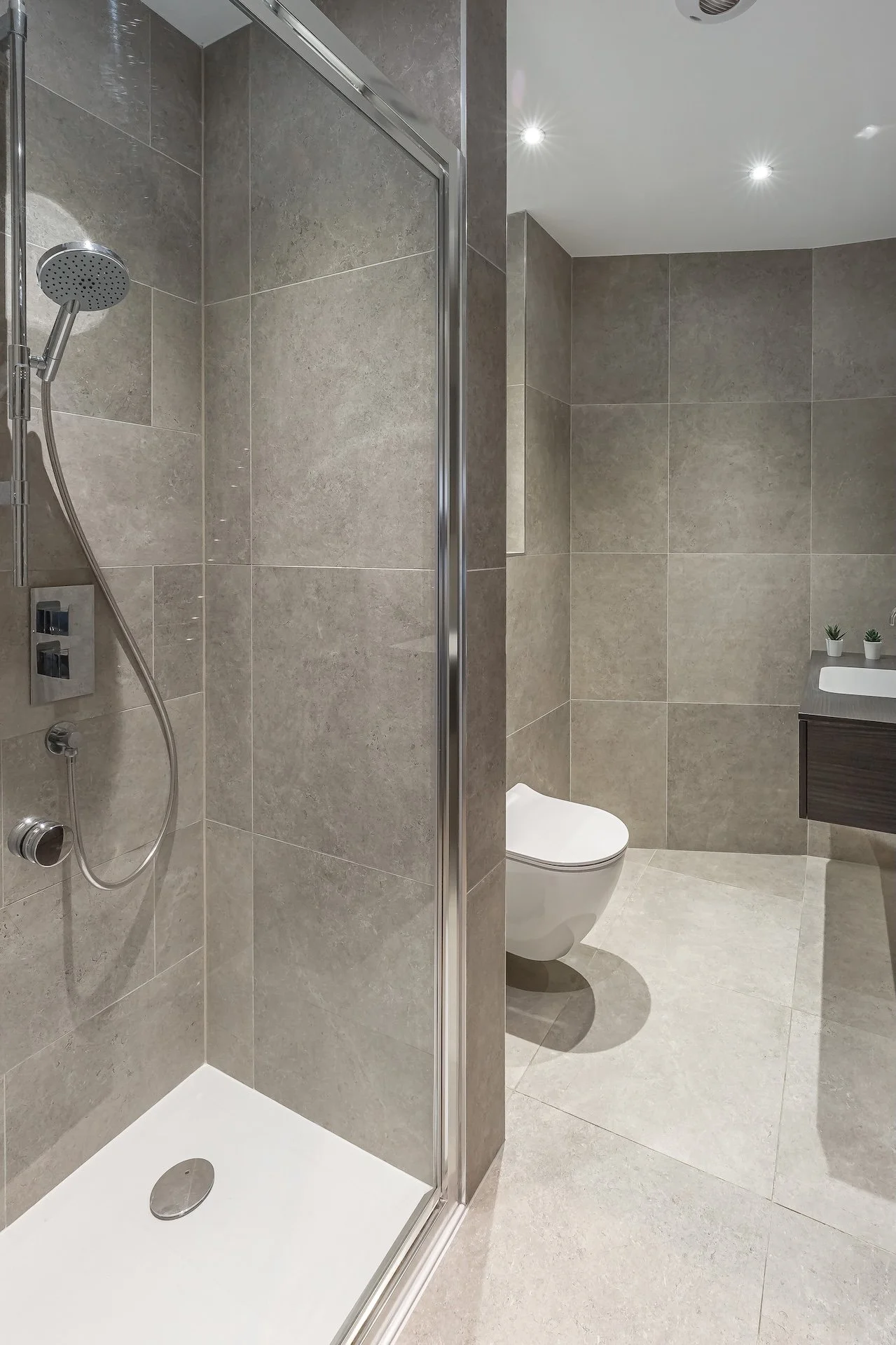 mayfair-clubhouse-1.5bed-1.jpg