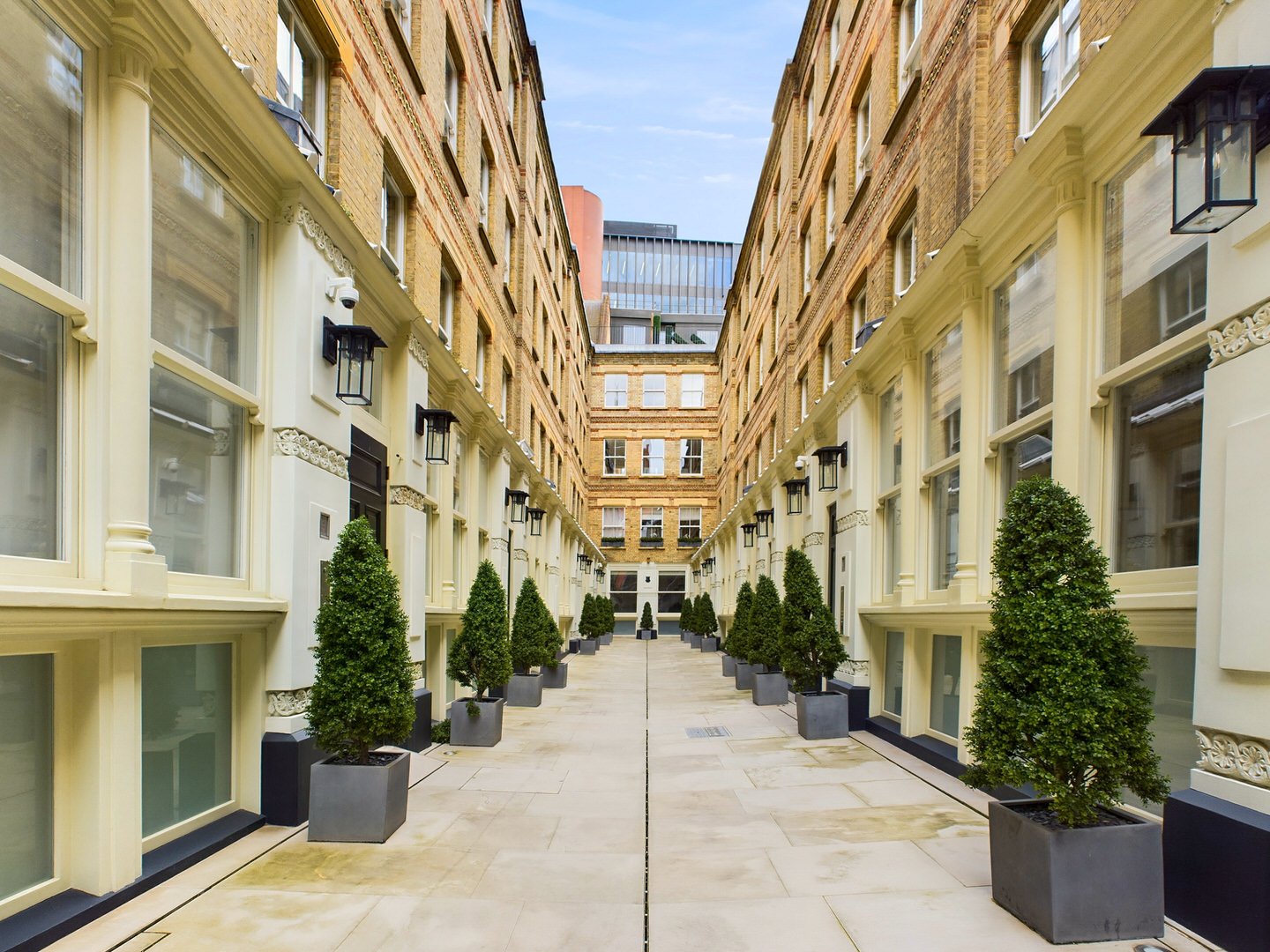 pink-mews-2bed-deluxe-new-15.jpg