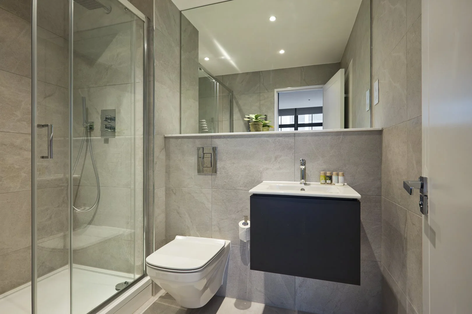cliffords-inn-quarters-3bed-6.jpg