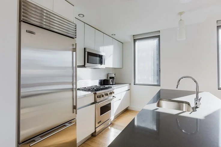 the-clinton-54 -kitchen 2.jpeg