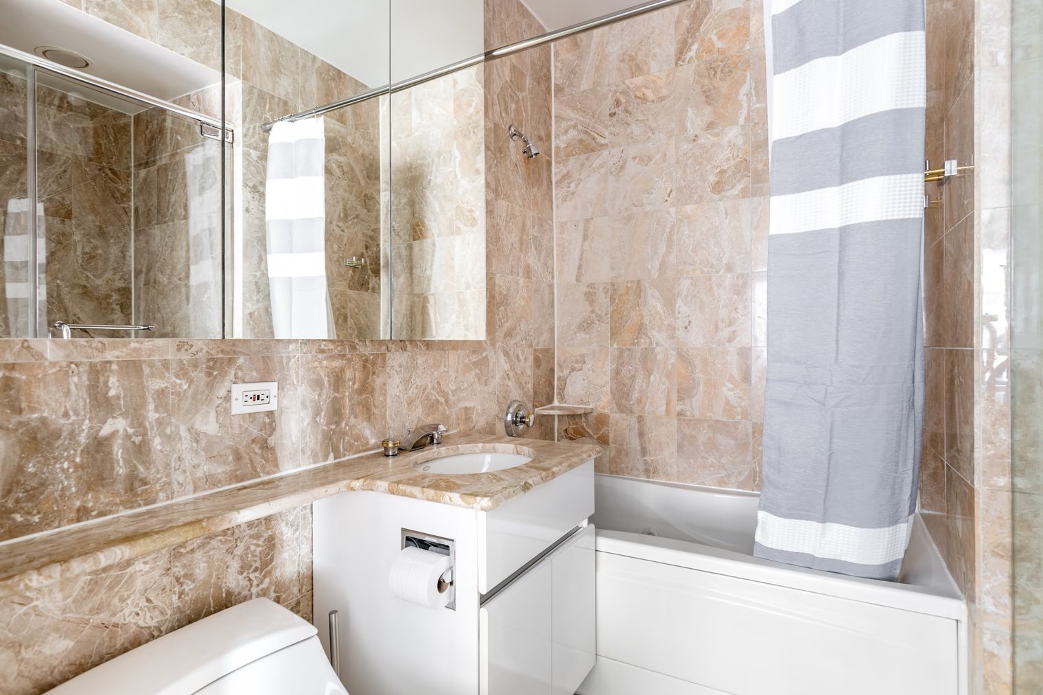 lexington-heights-2bed-12.jpeg
