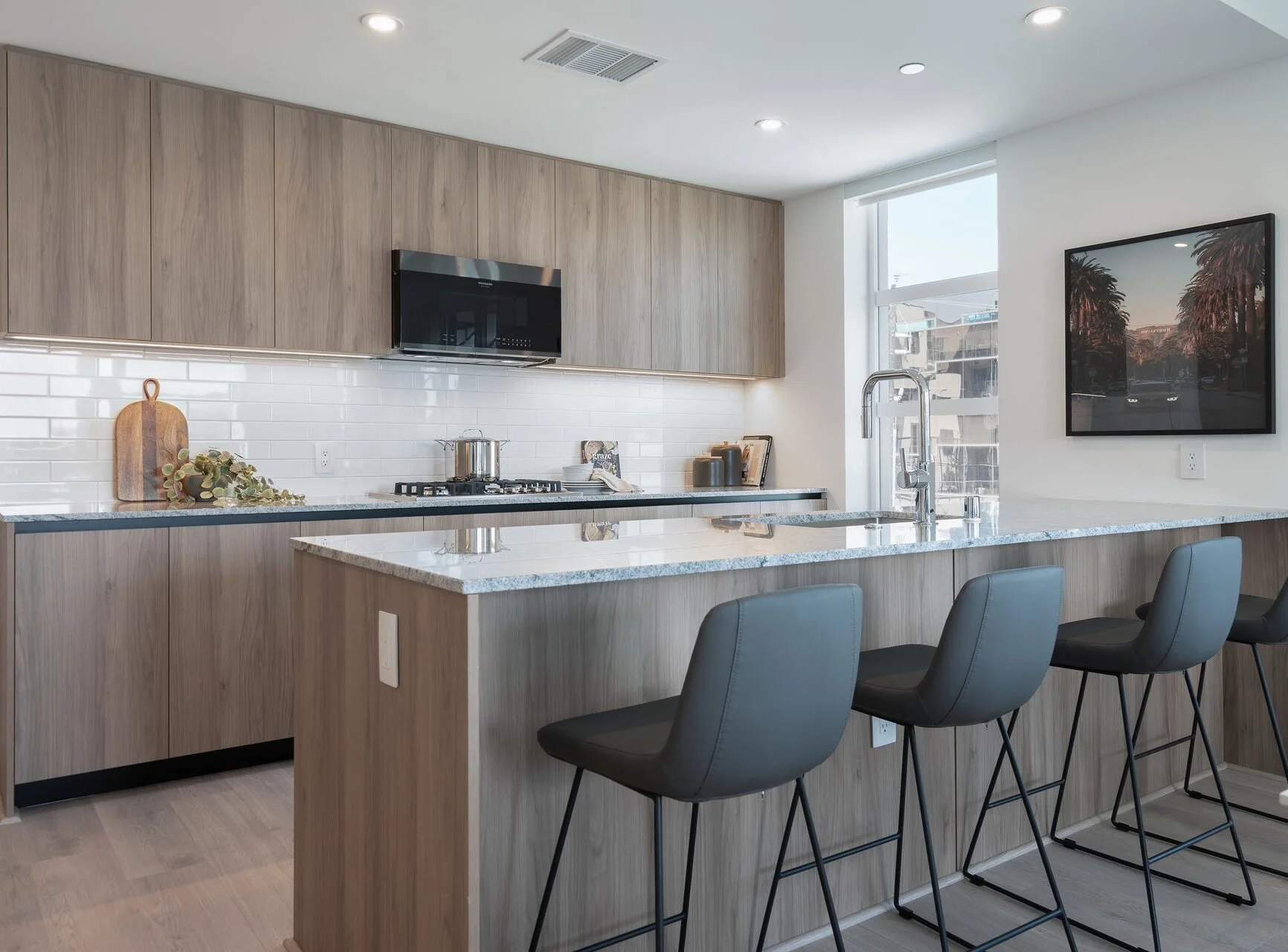 hollywood-66-2bed-1.jpg
