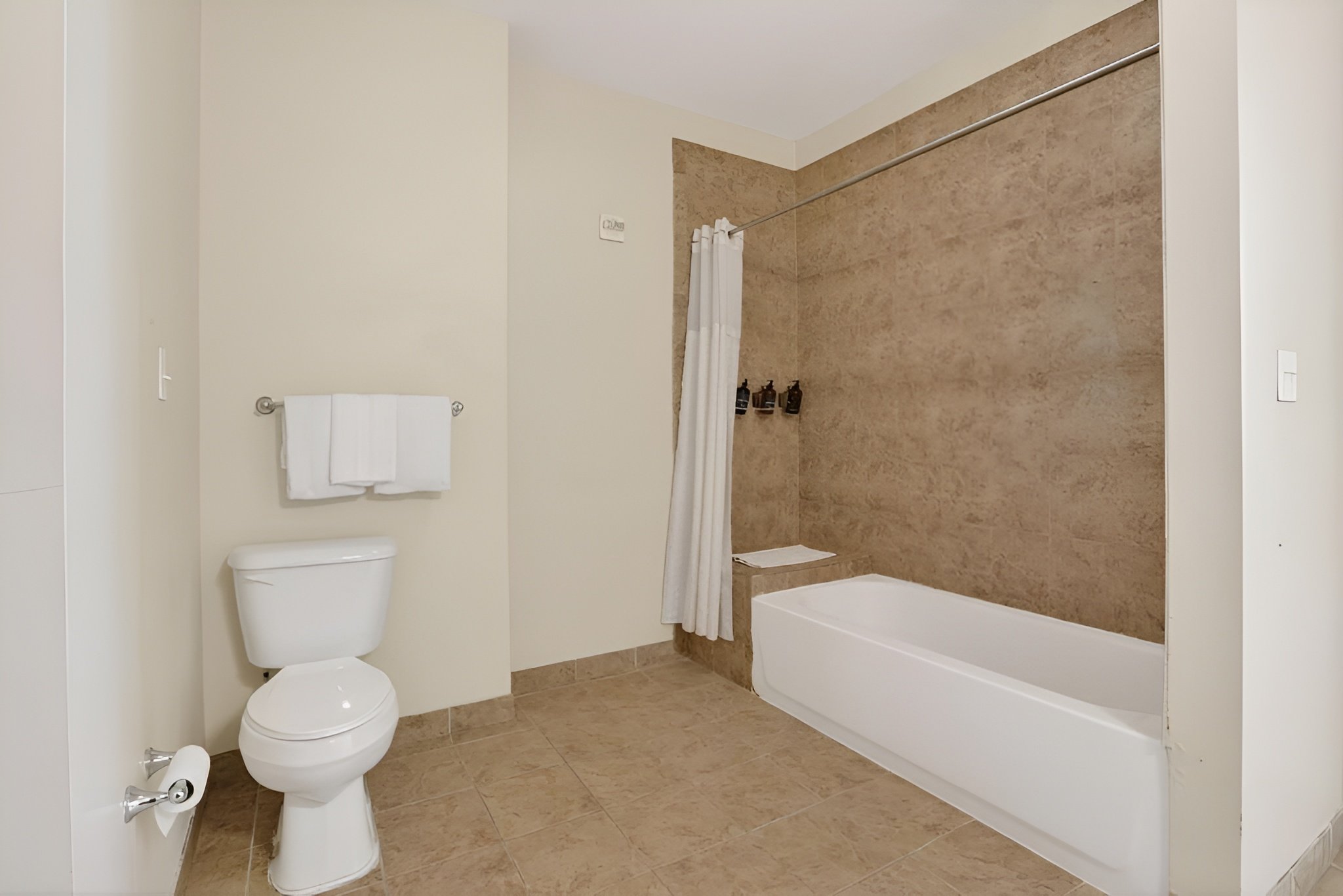 new-orleans-views-1bed-5.jpg