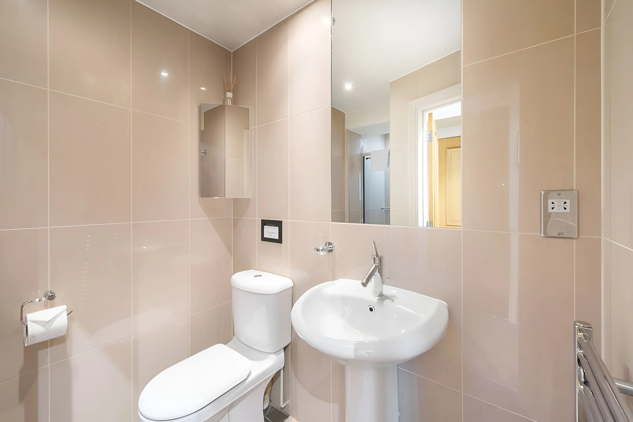 regents-park-1 bed-13.jpg
