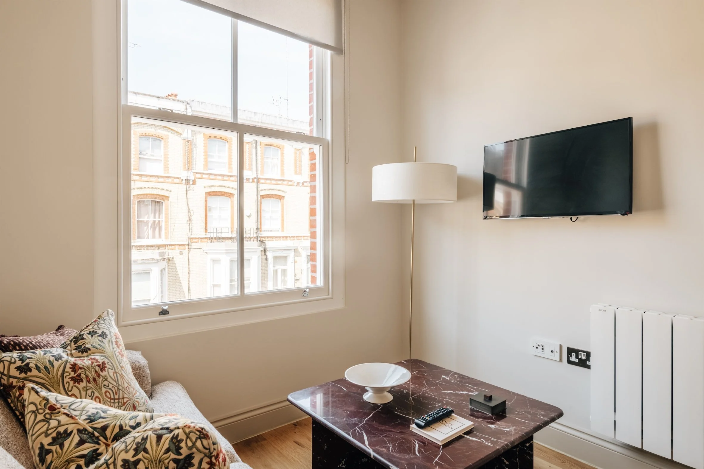 the-kensington-jewel-deluxe studio-6.jpg