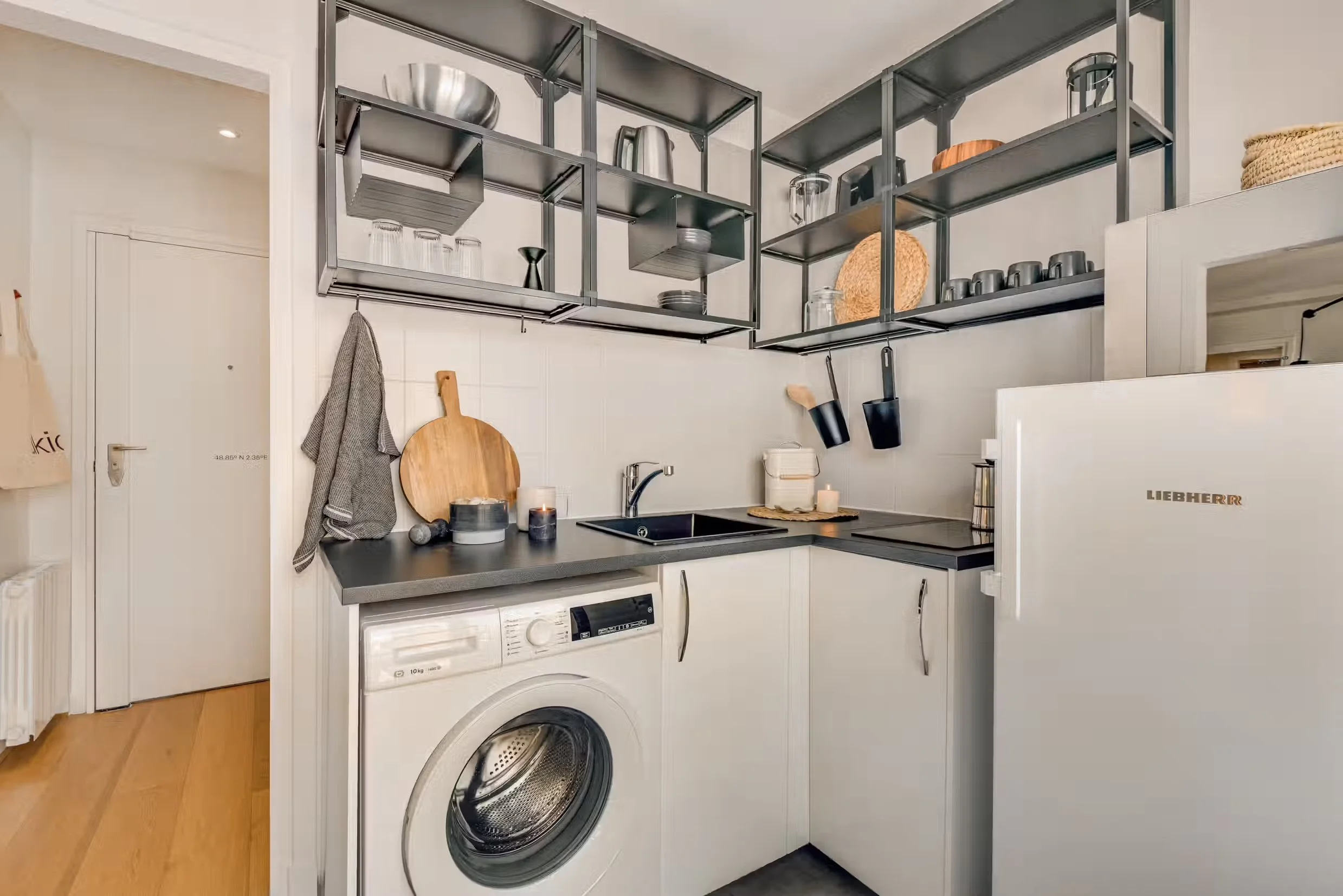 caumartin-residences-1bed-6.jpeg