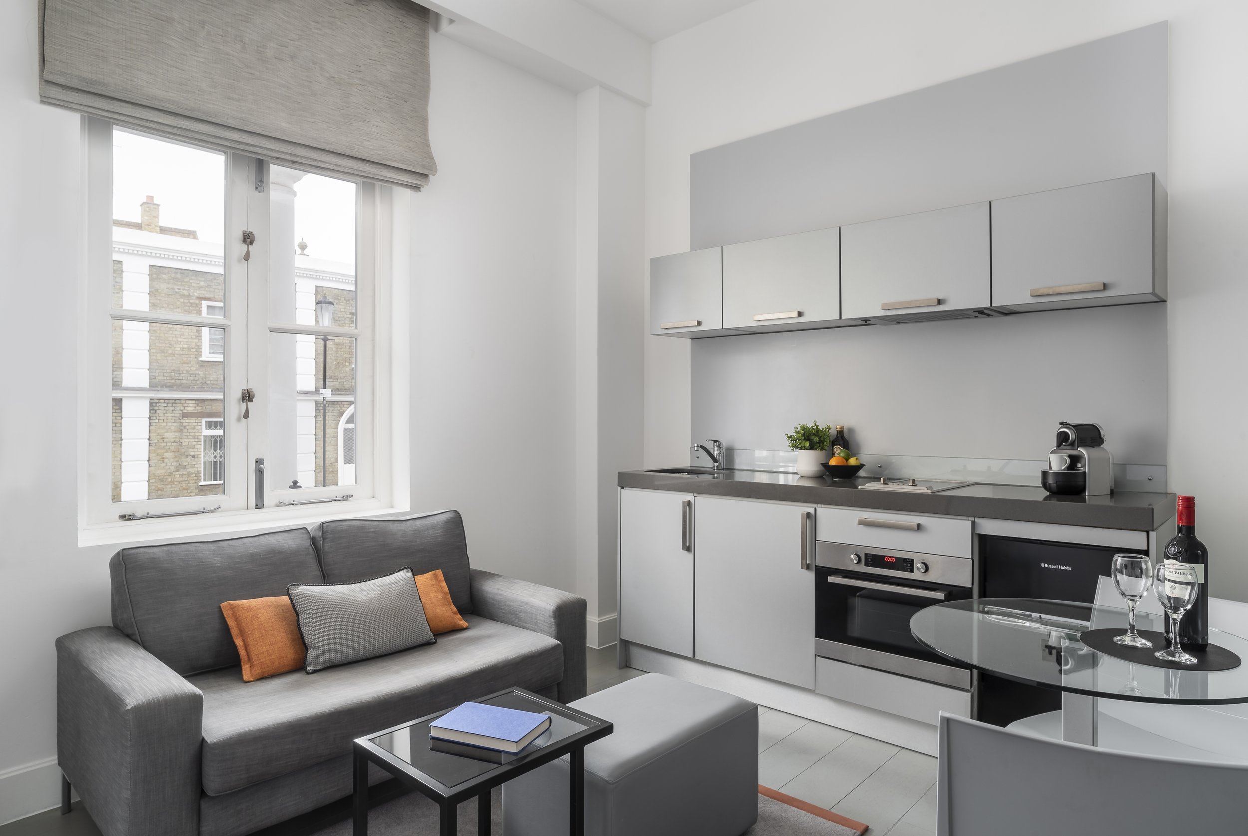 Templeton Place_Studio Suite_Lounge_Kitchen_1MH22.jpg