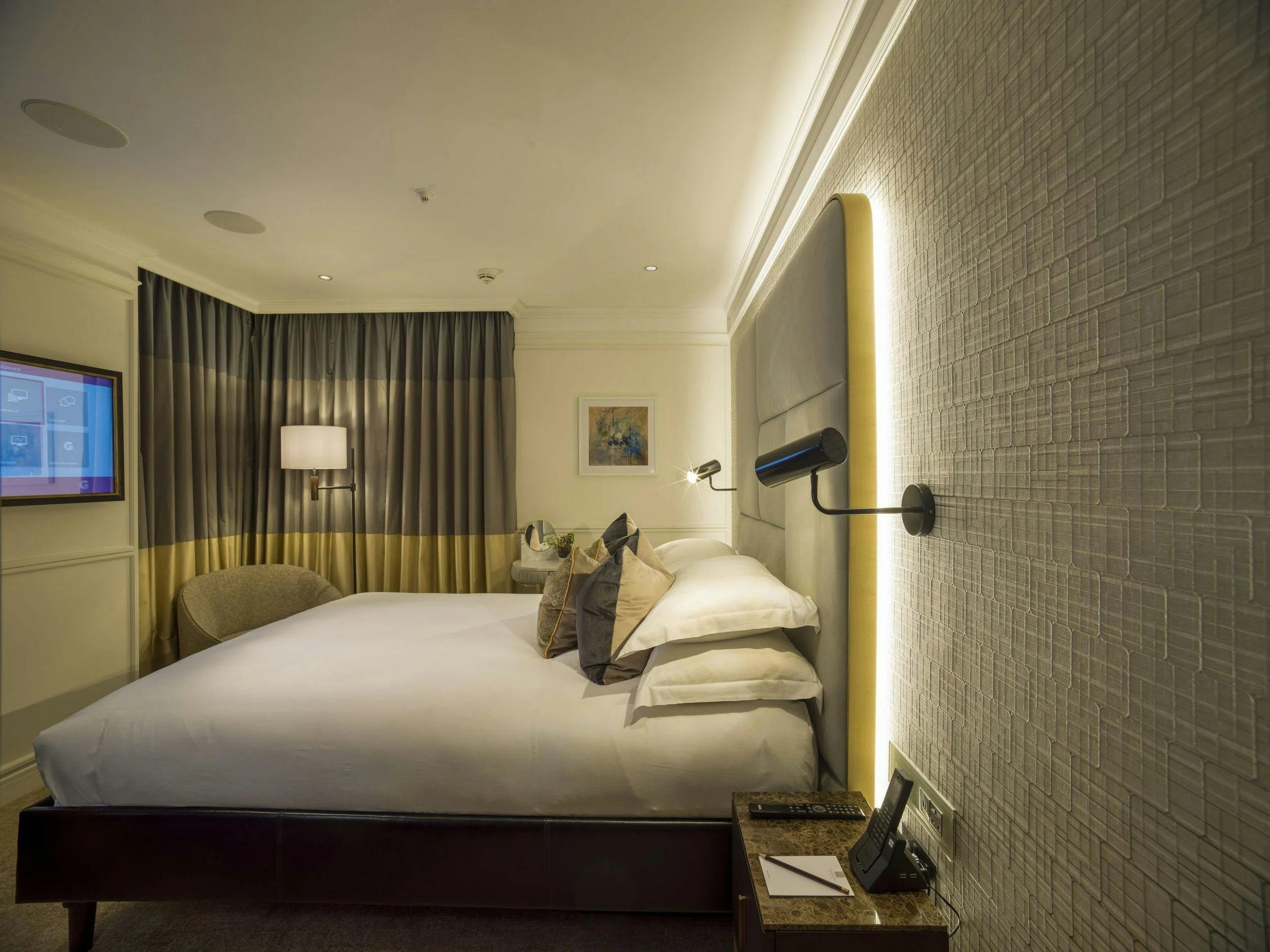 the-buckingham-jewel-2 bed -4.jpg