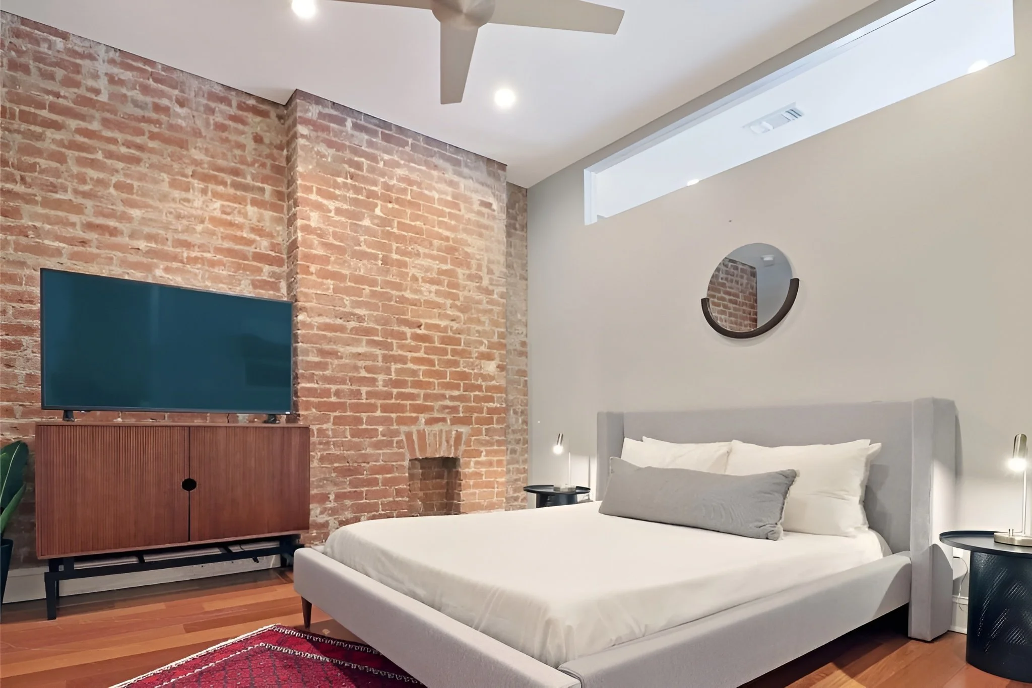 the-baronne-suites-2 bed-6.jpg