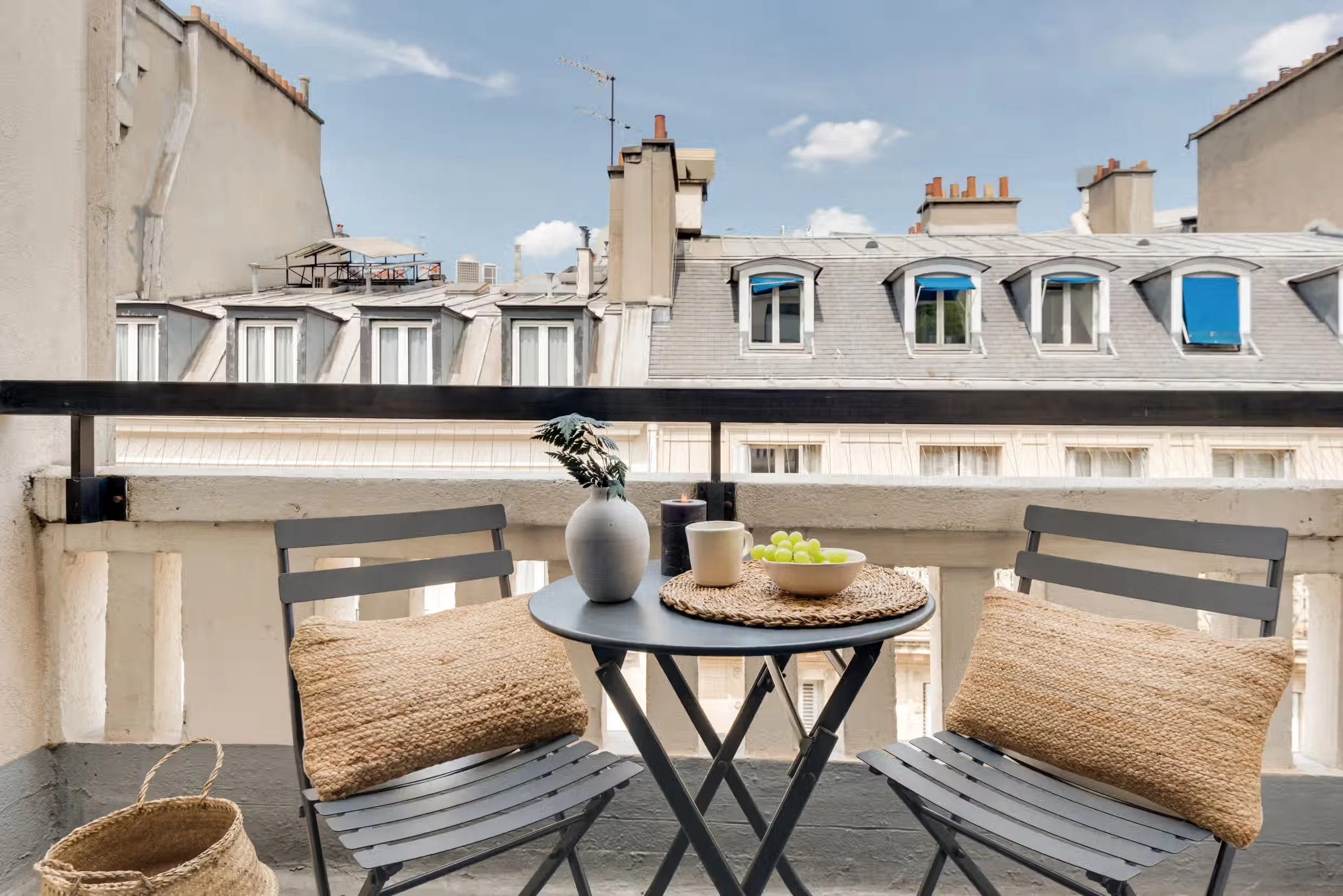 caumartin-residences-1bed-7.jpeg