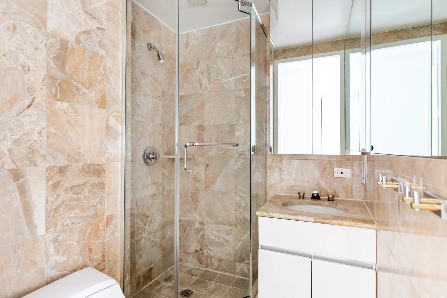 lexington-heights-2bed-2.jpeg