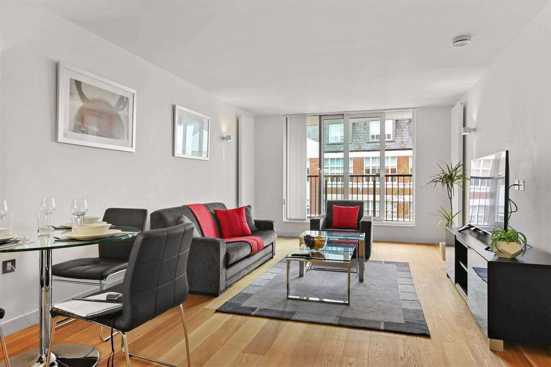 farringdon-yard-1 bed deluxe-1.jpeg