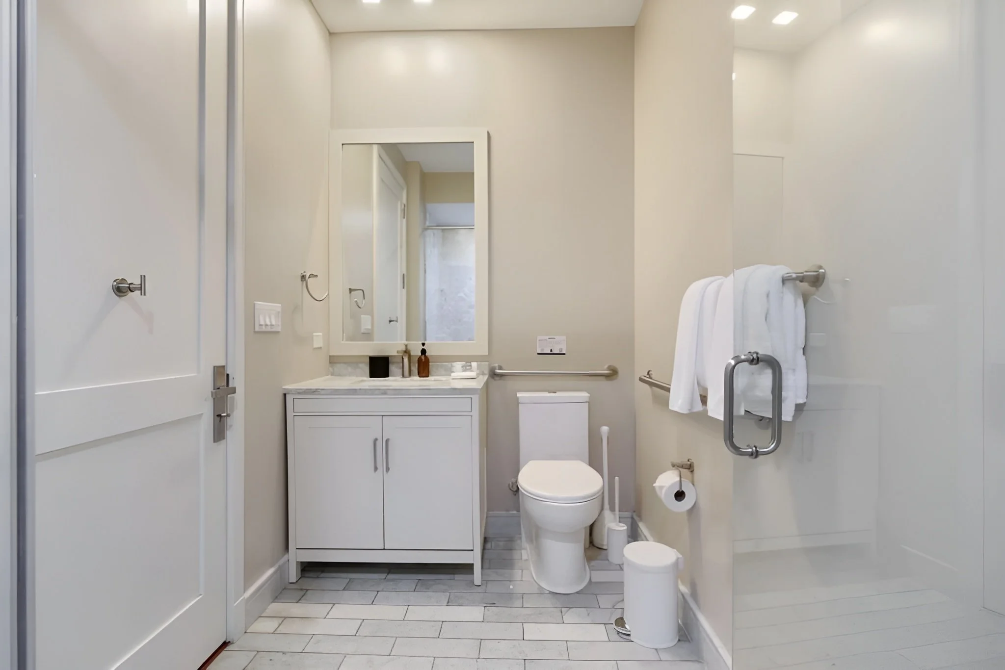 the-baronne-suites-2 bed-5.jpg