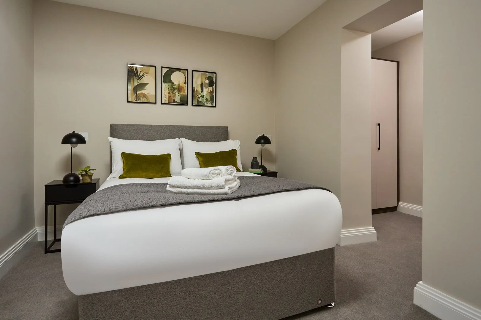 cliffords-inn-quarters-2bed-7.jpg