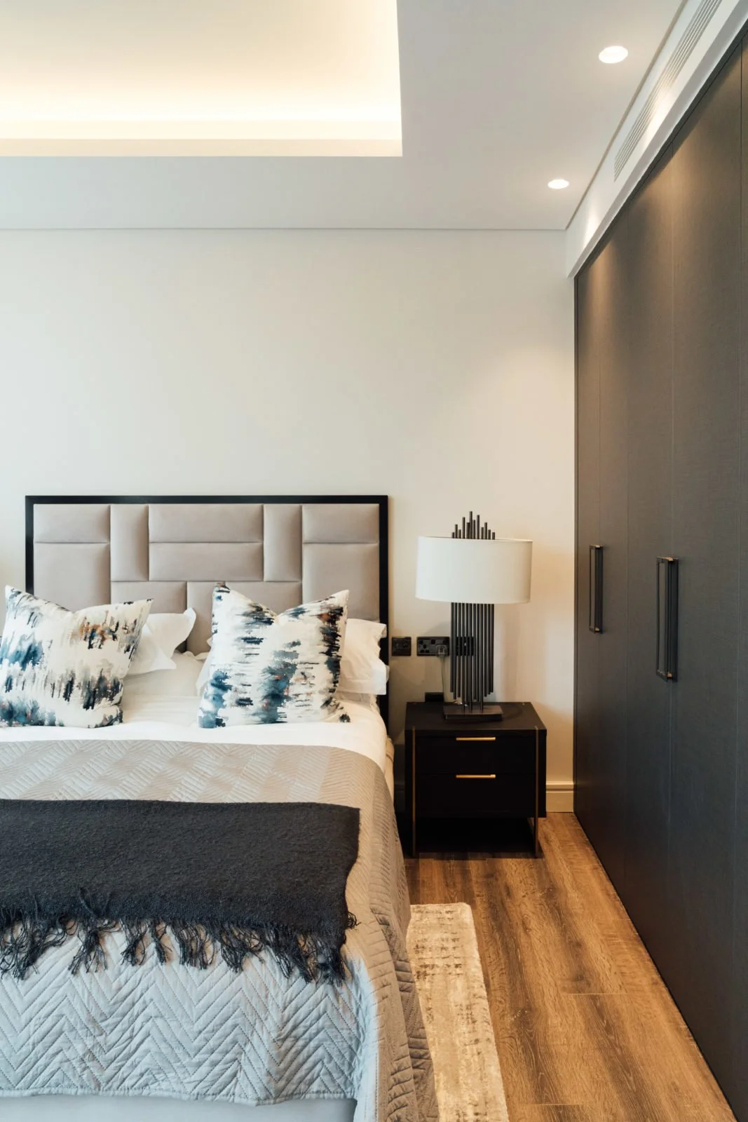 the-holland-park-heights-2 bed-3.jpg