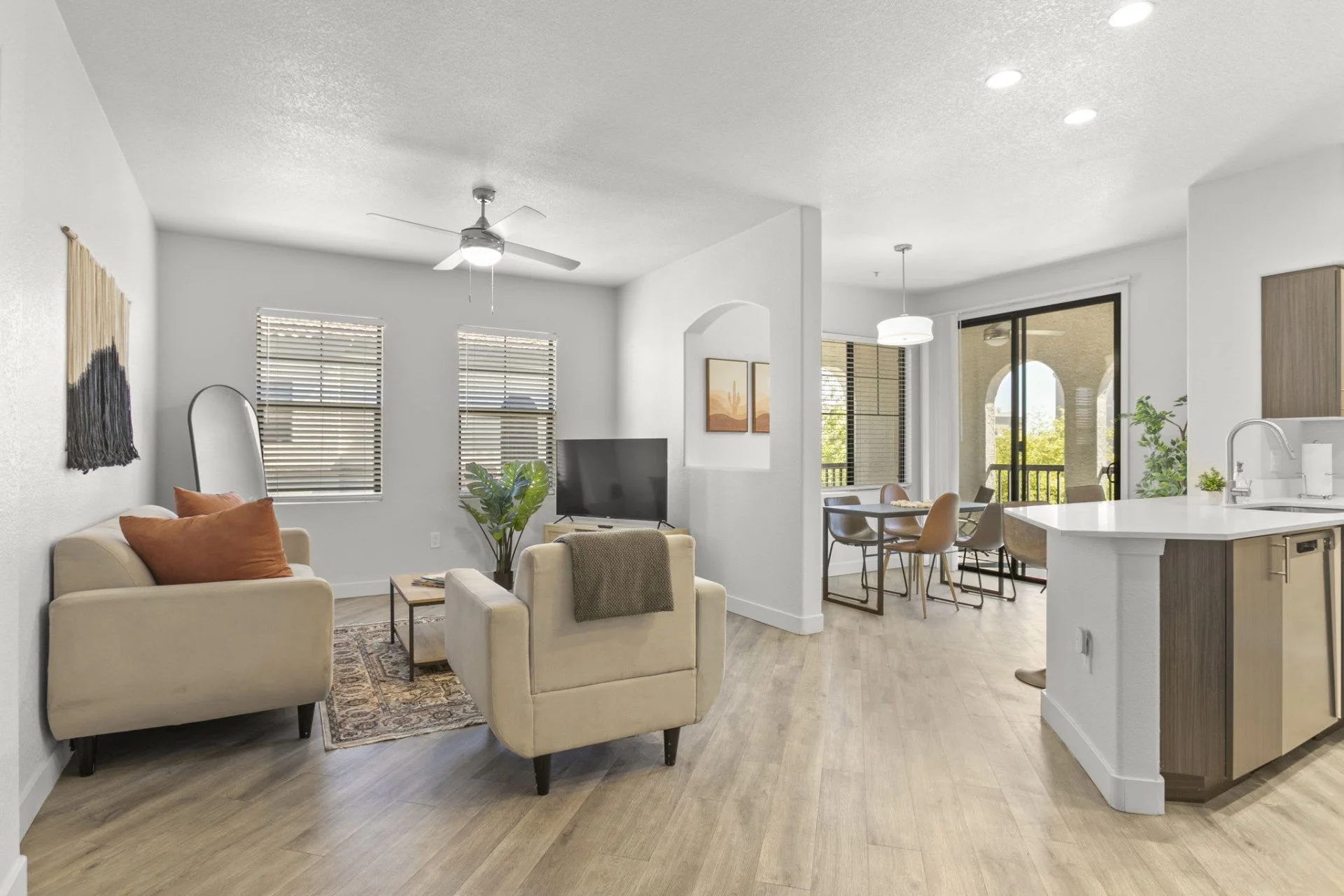 cabela-residences-2 bed10.jpg