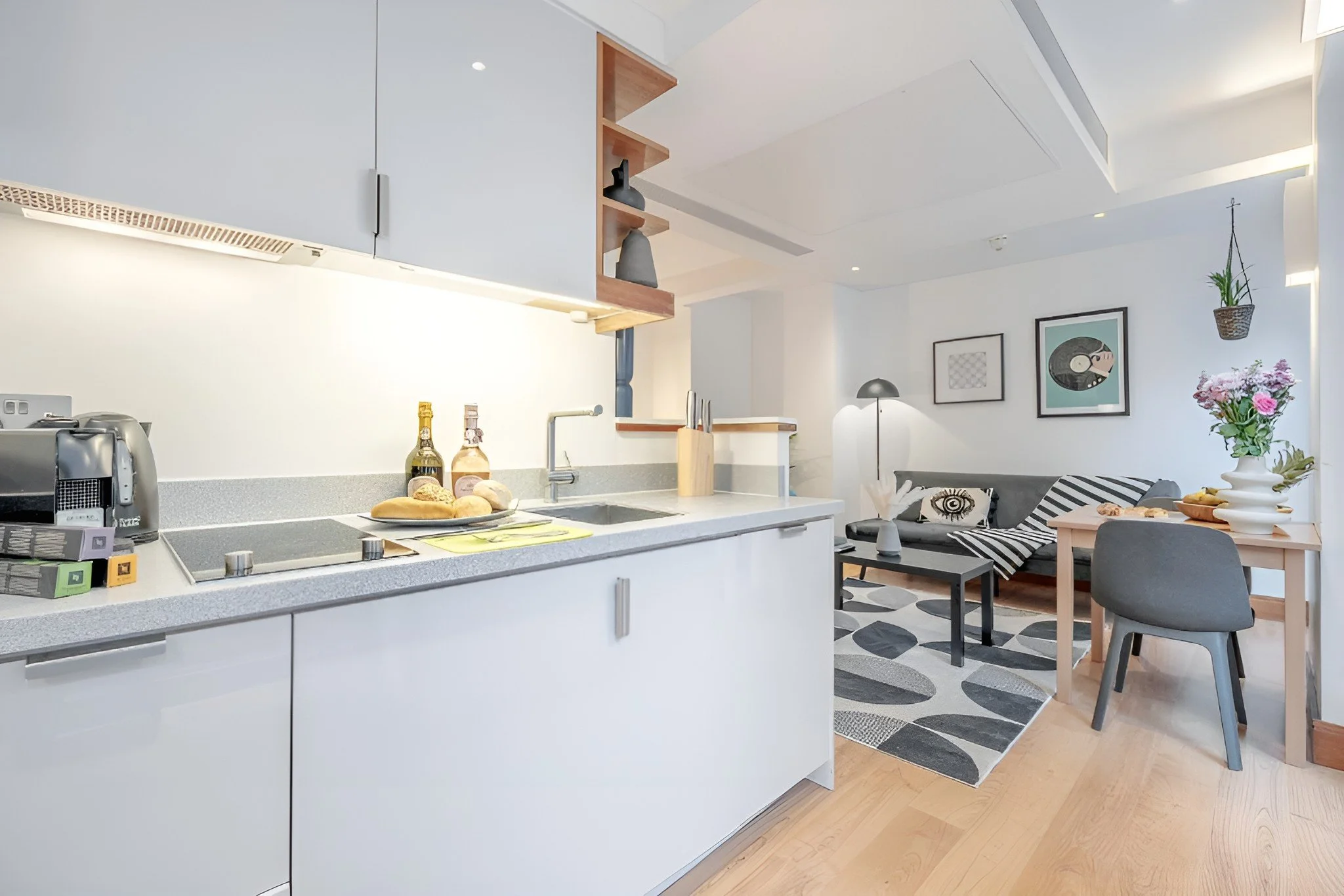 vine-st-1bed-deluxe-4.jpg