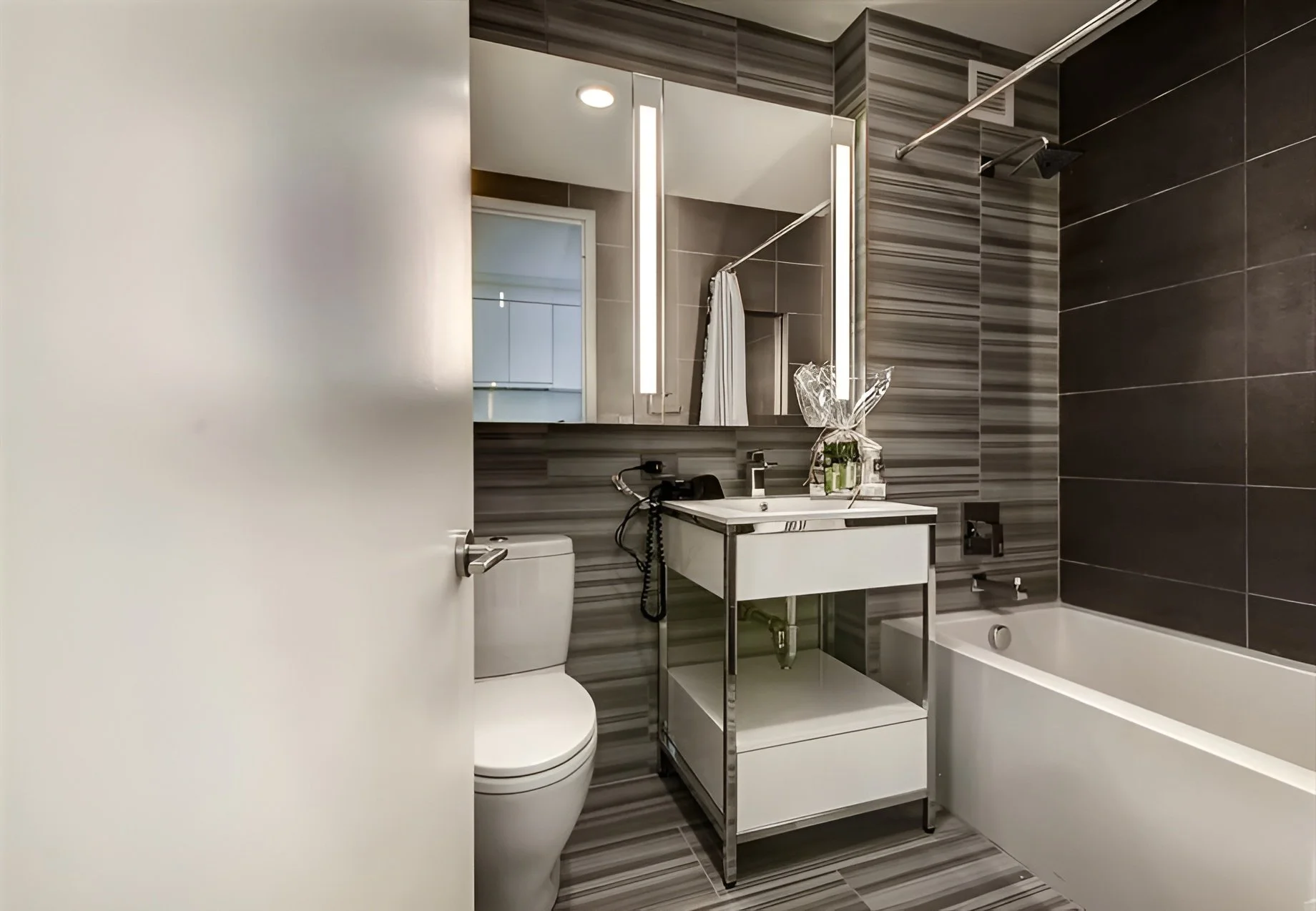 the-midtown-horizon-studio-apt2-5.jpg