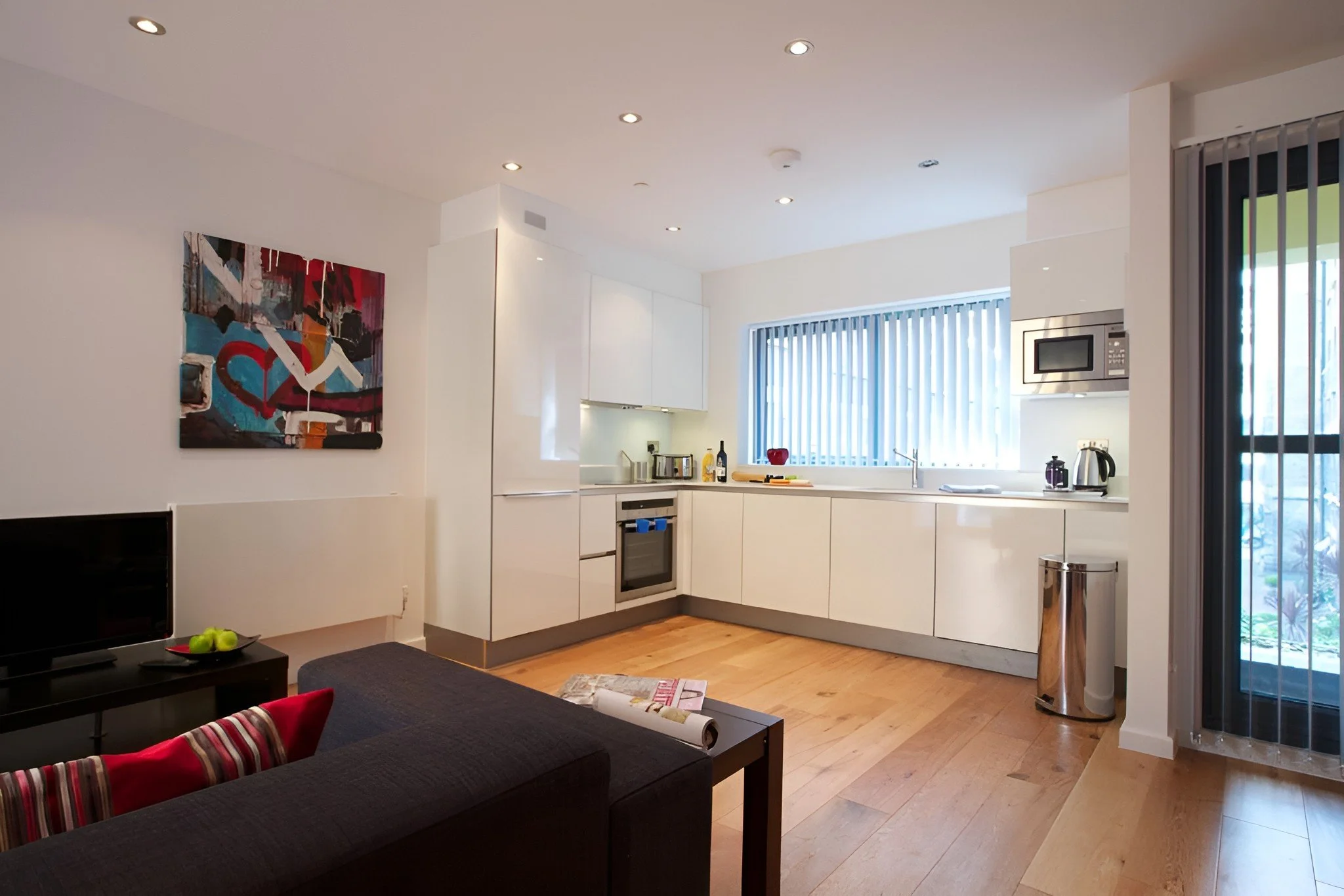 the-broadly-residence-3 bed-3.jpg