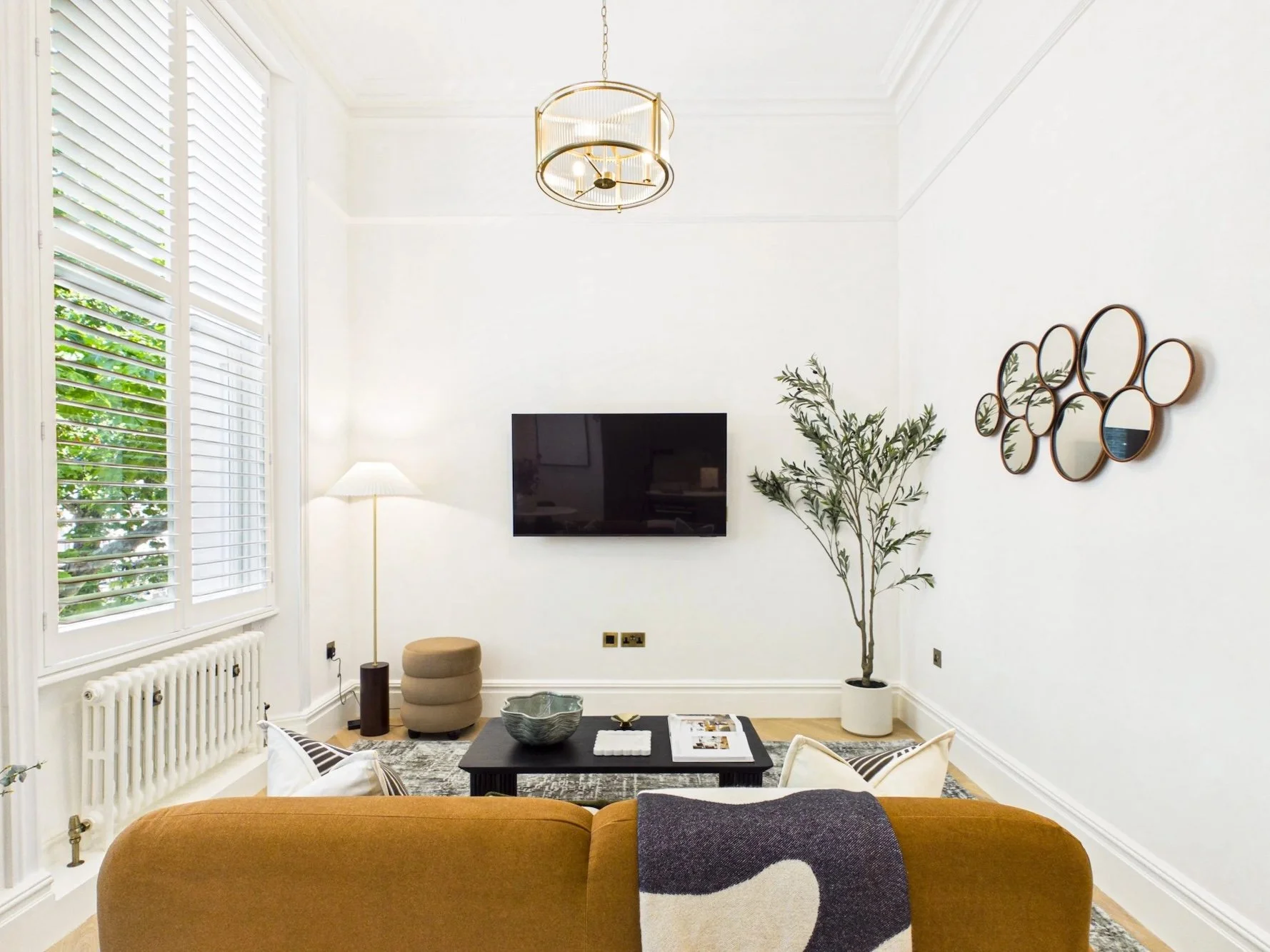 holland-park-gardens-1 bed-2.jpg