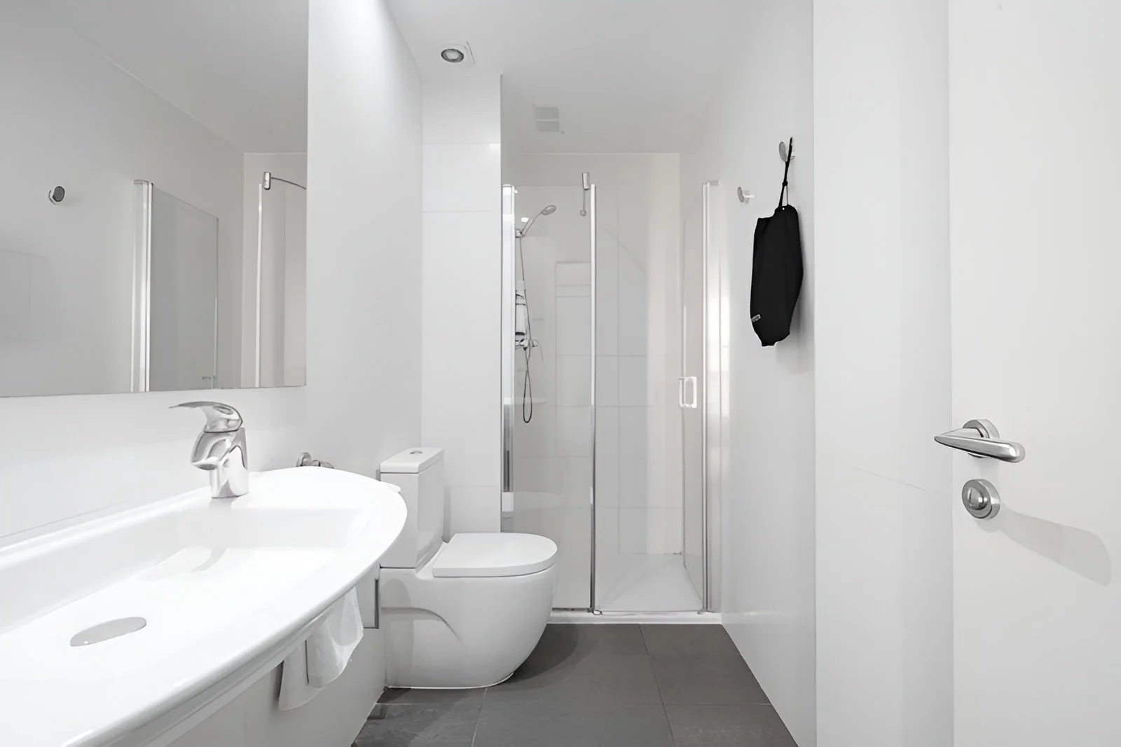 the-gaudi-quarters-2 bed-1.jpeg