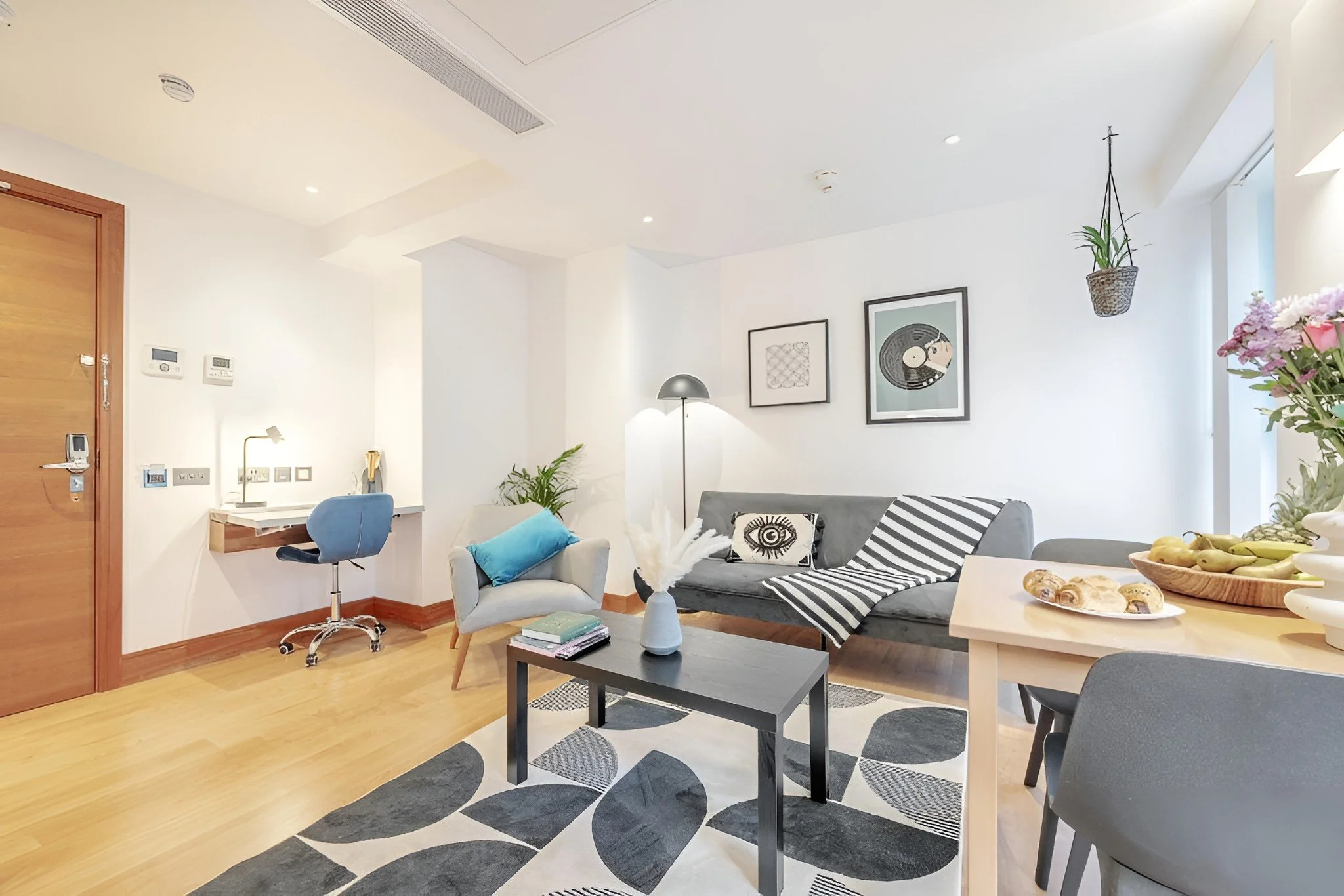 vine-st-1bed-deluxe-6.jpg