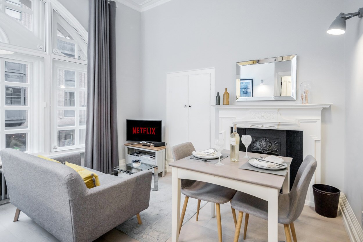 coliseum-apartments-studio-1.jpg